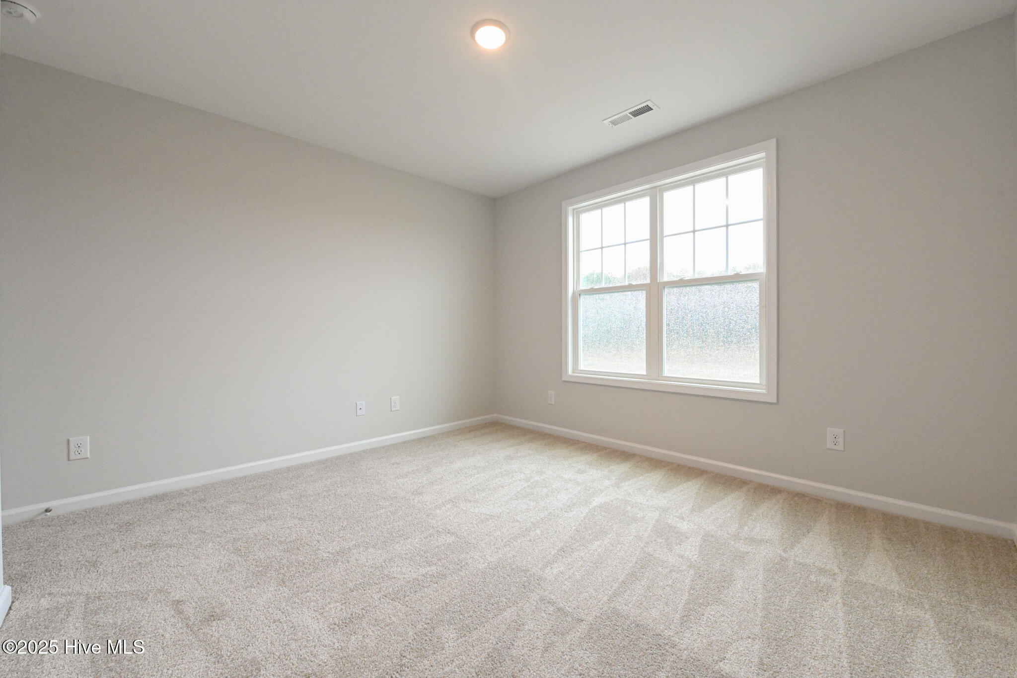 Undisclosed Address, La Grange, NC, 28551