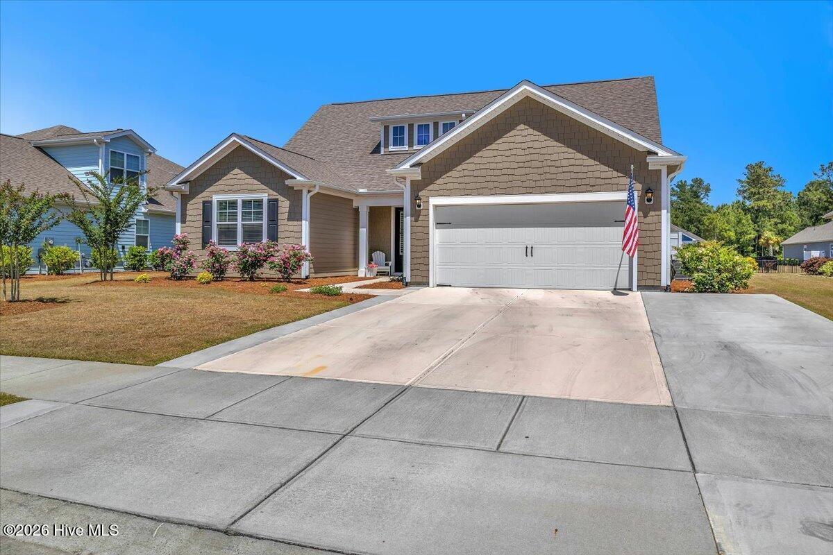 100569276 | Photo 49