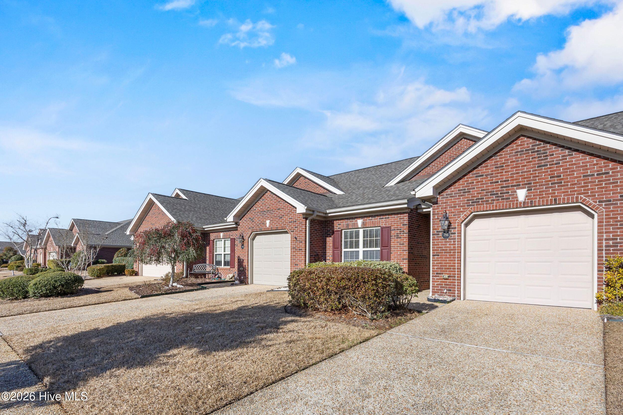 100552325 | Photo 57