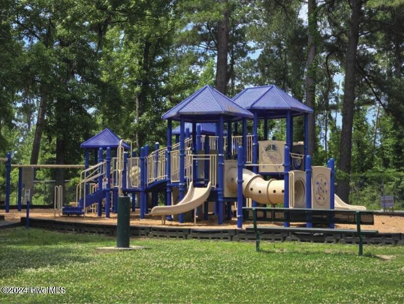 100509116 | Photo 36