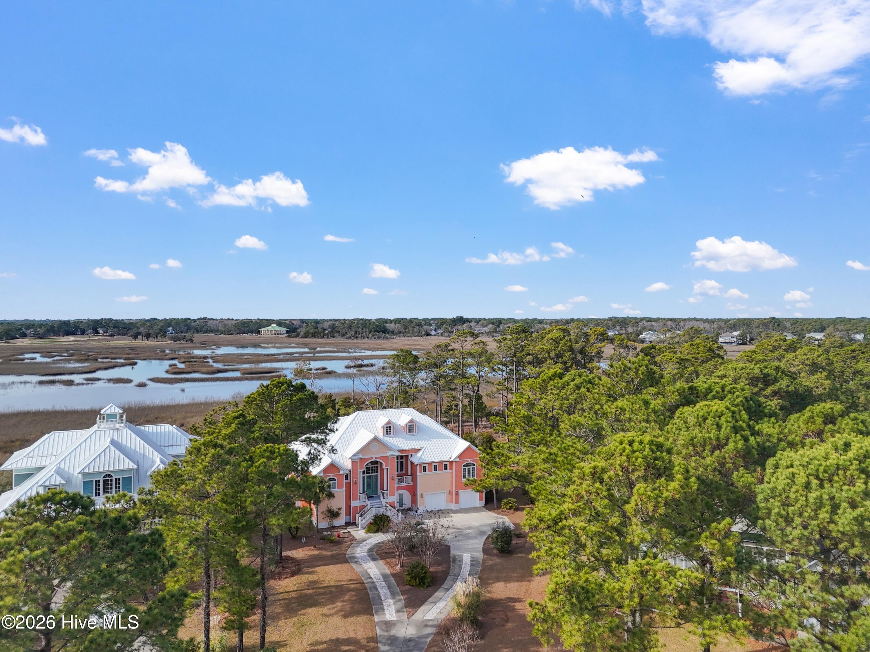 100549658 | Photo 93