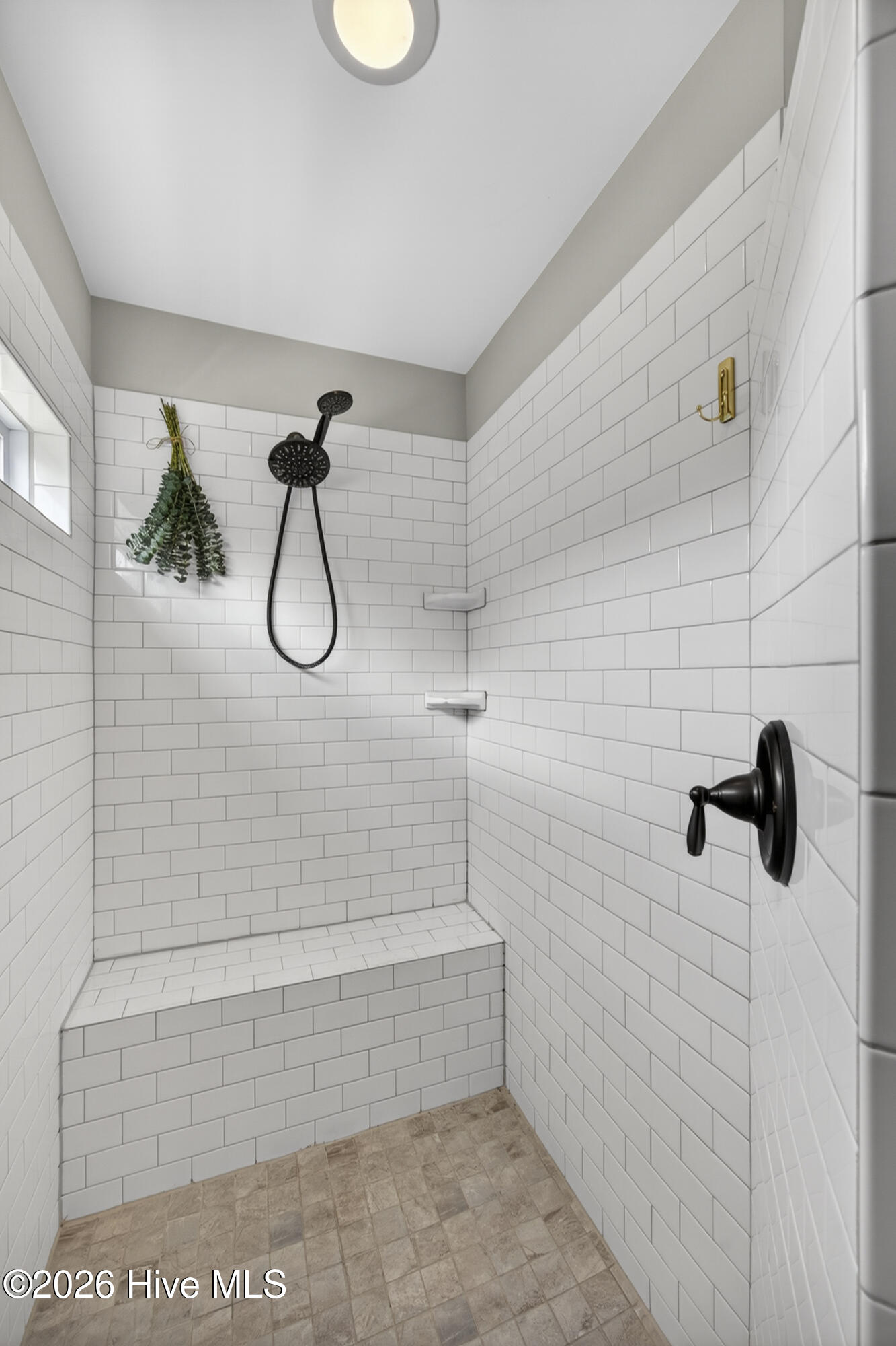 100567368 | Photo 59