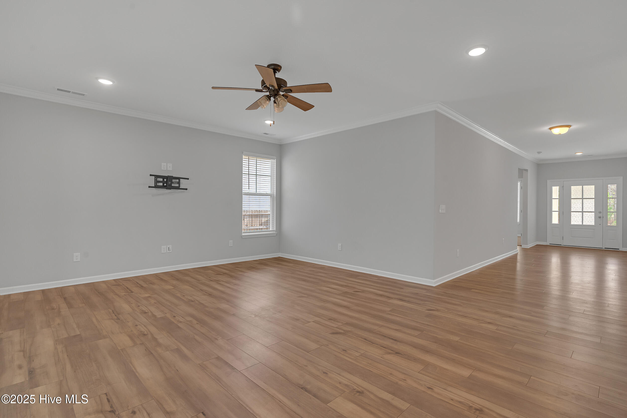 100544849 | Photo 20