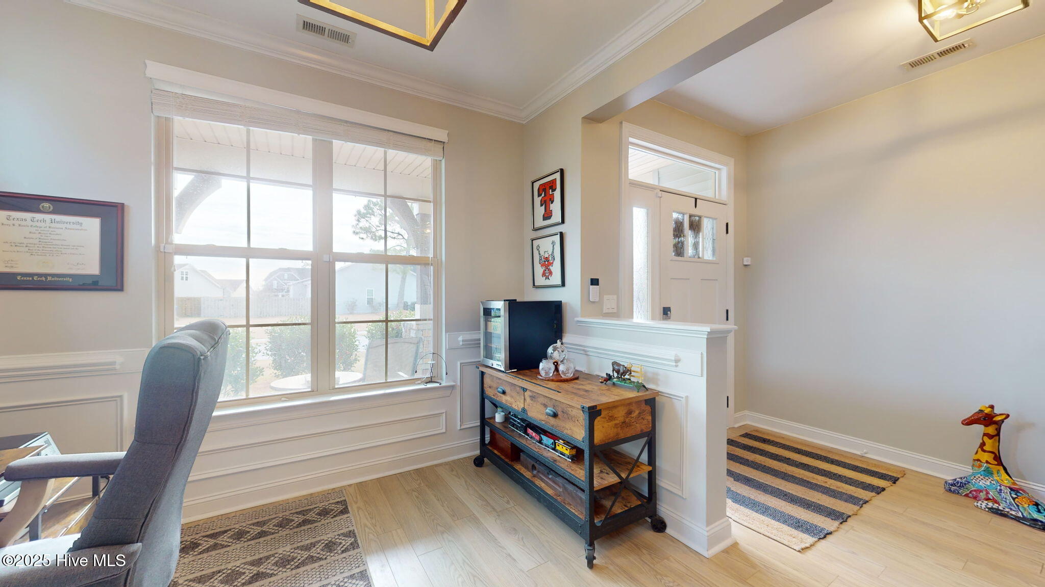 100530169 | Photo 24