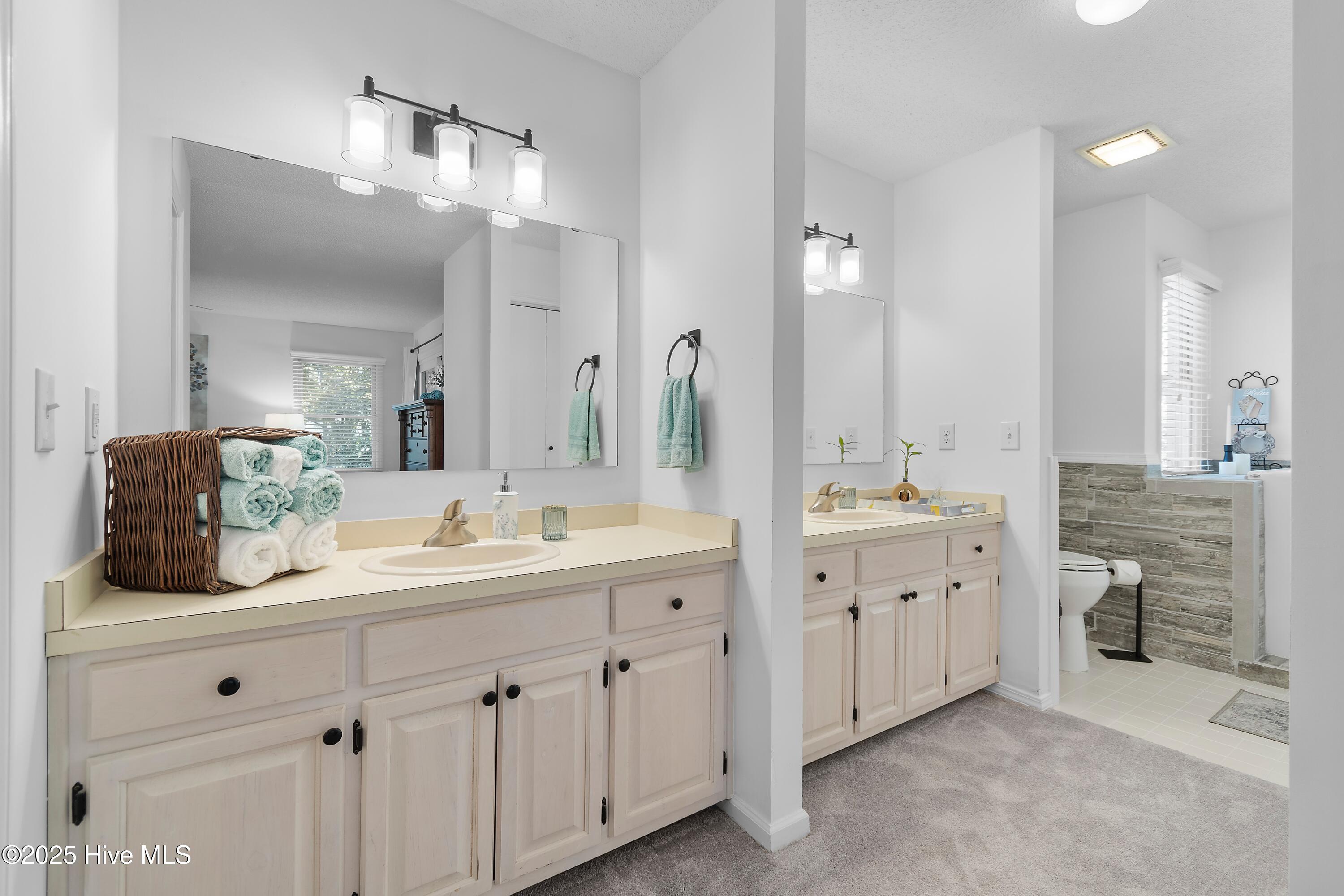 100539605 | Photo 19