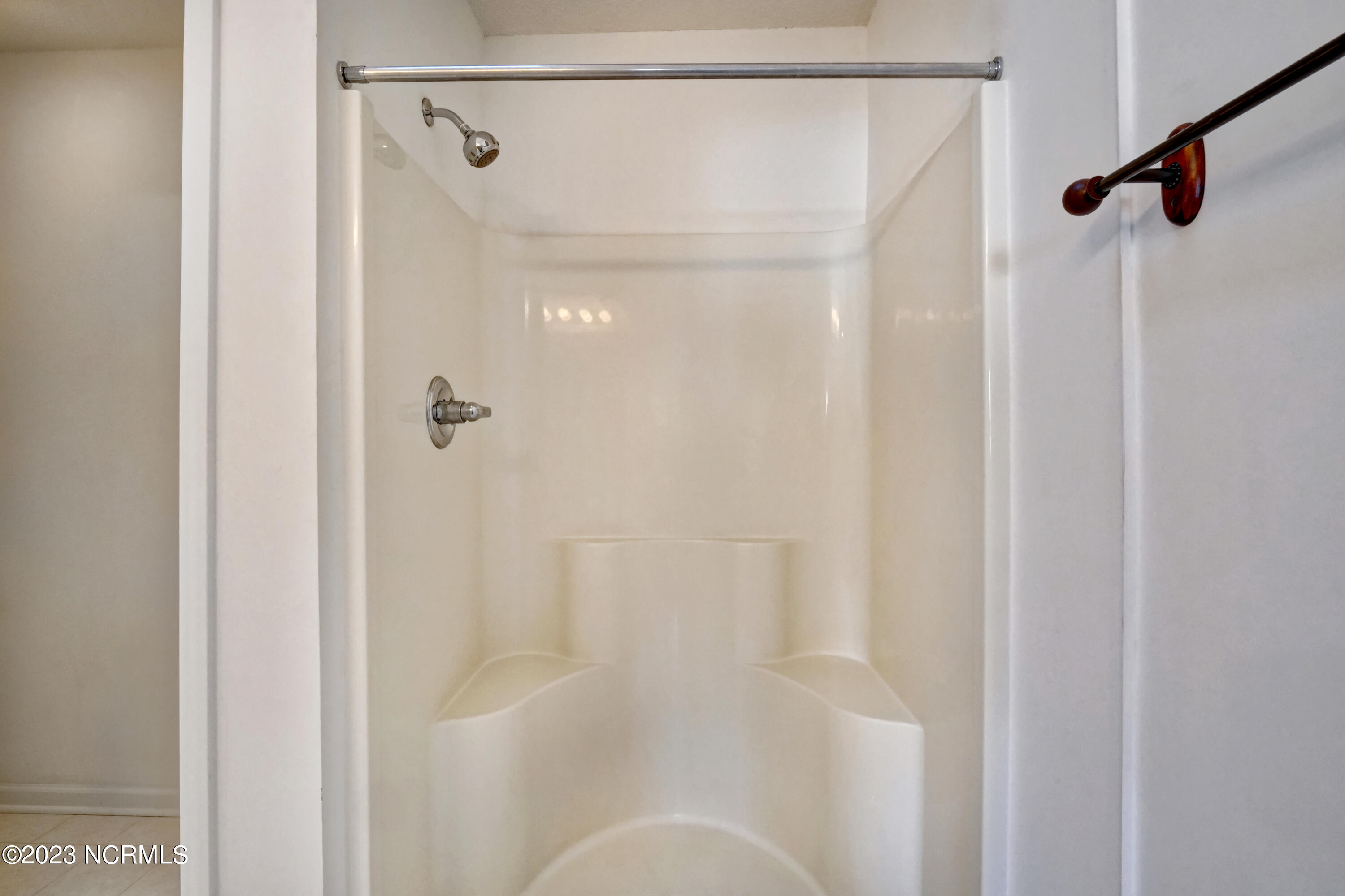 100564237 | Photo 15