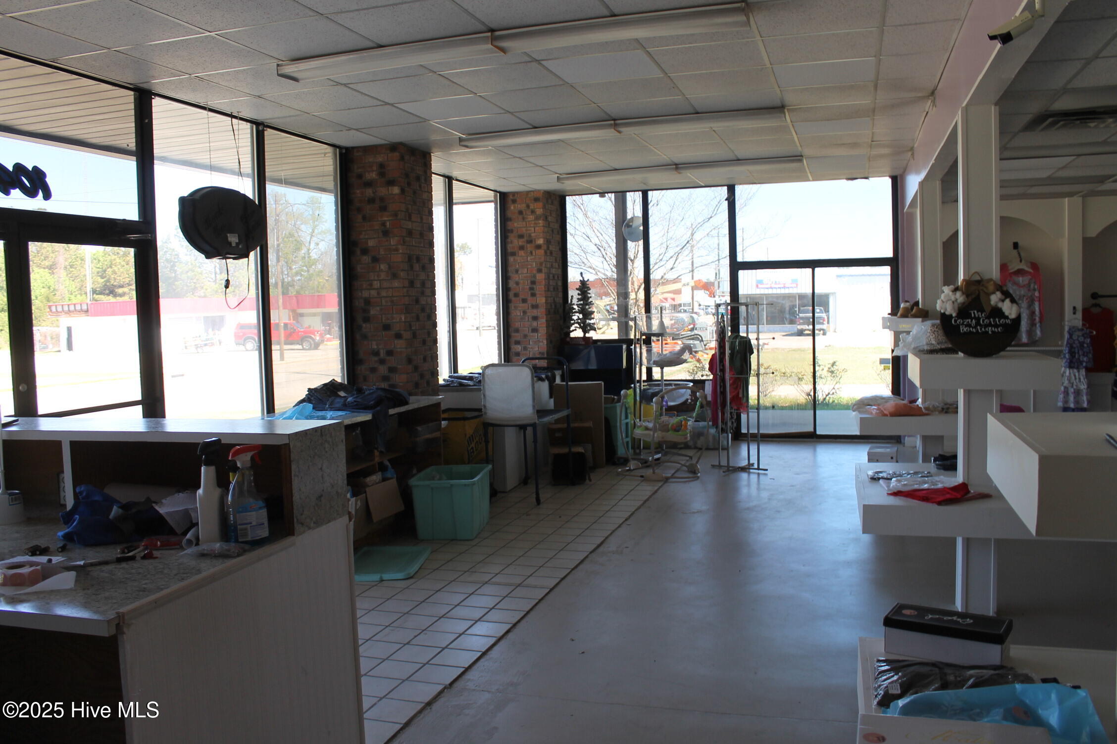 100497526 | Photo 12