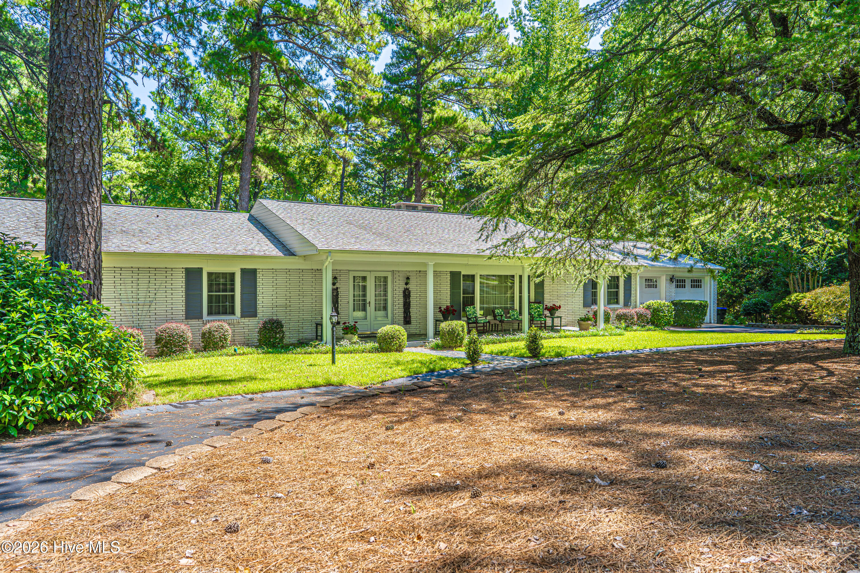 Exterior photo of 105 Canterbury Road, Southern Pines, NC 28387. MLS: 100602802