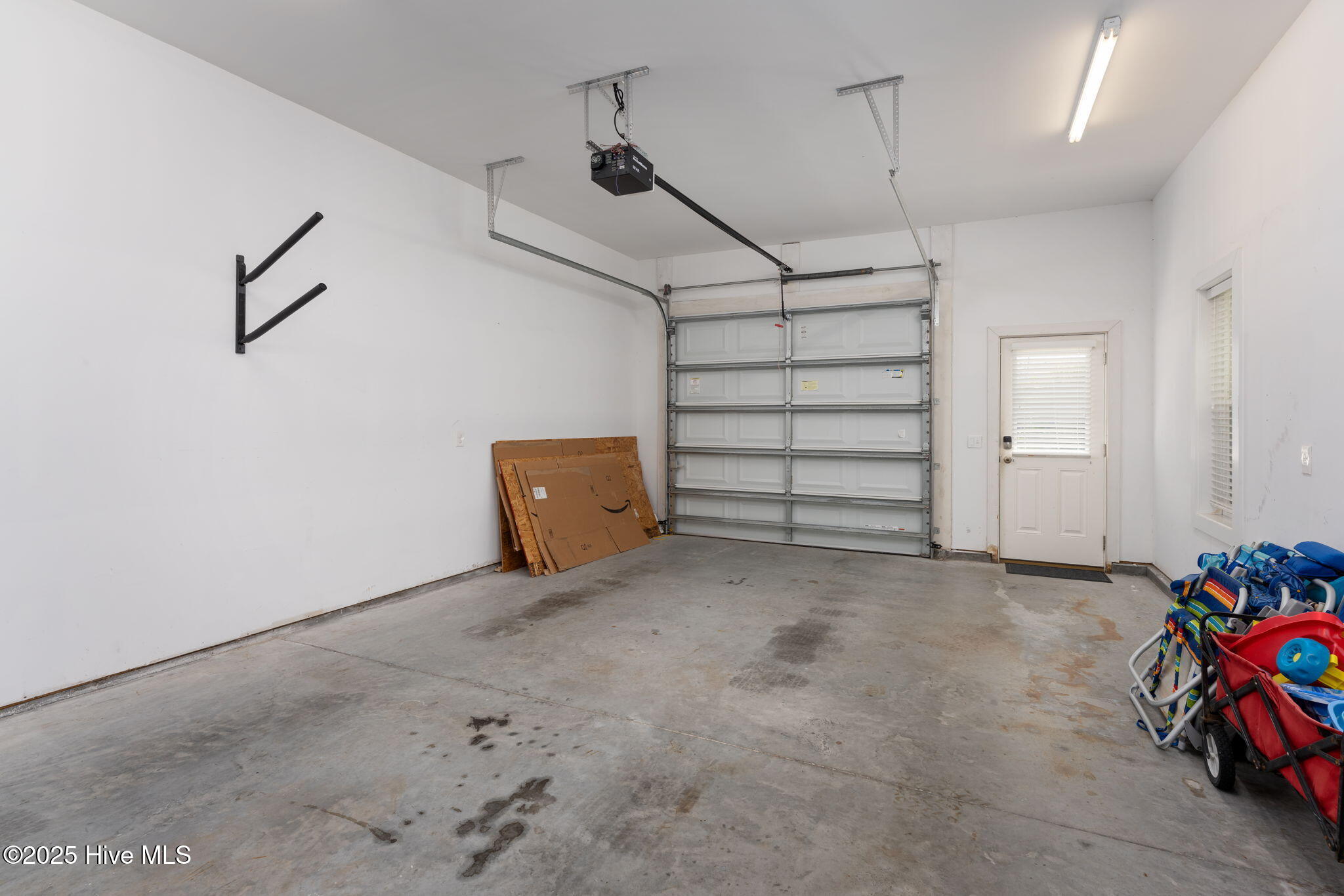 100537095 | Photo 58