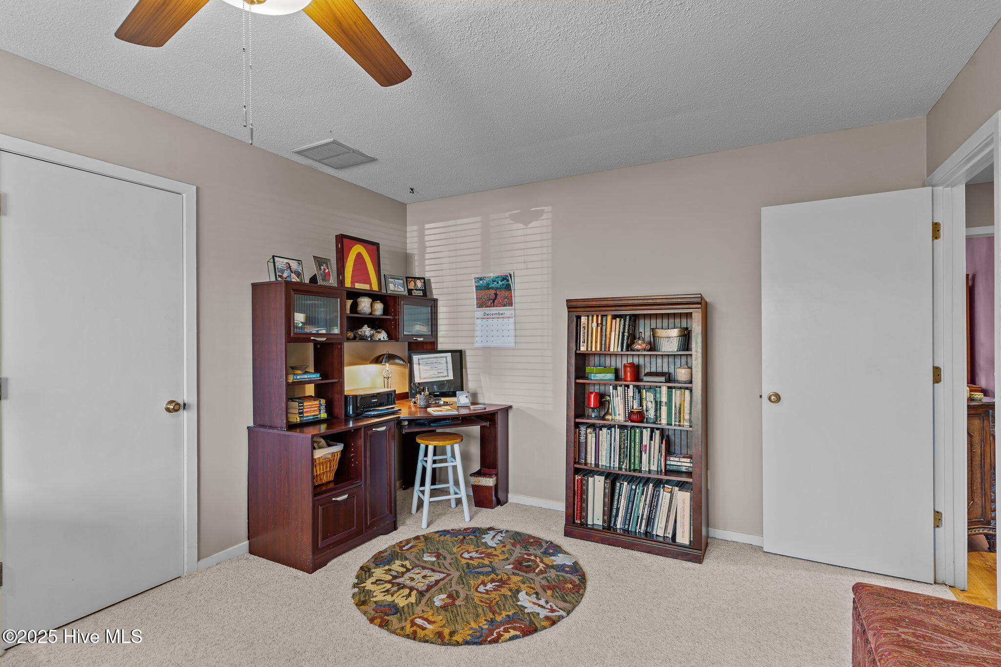 100545533 | Photo 26