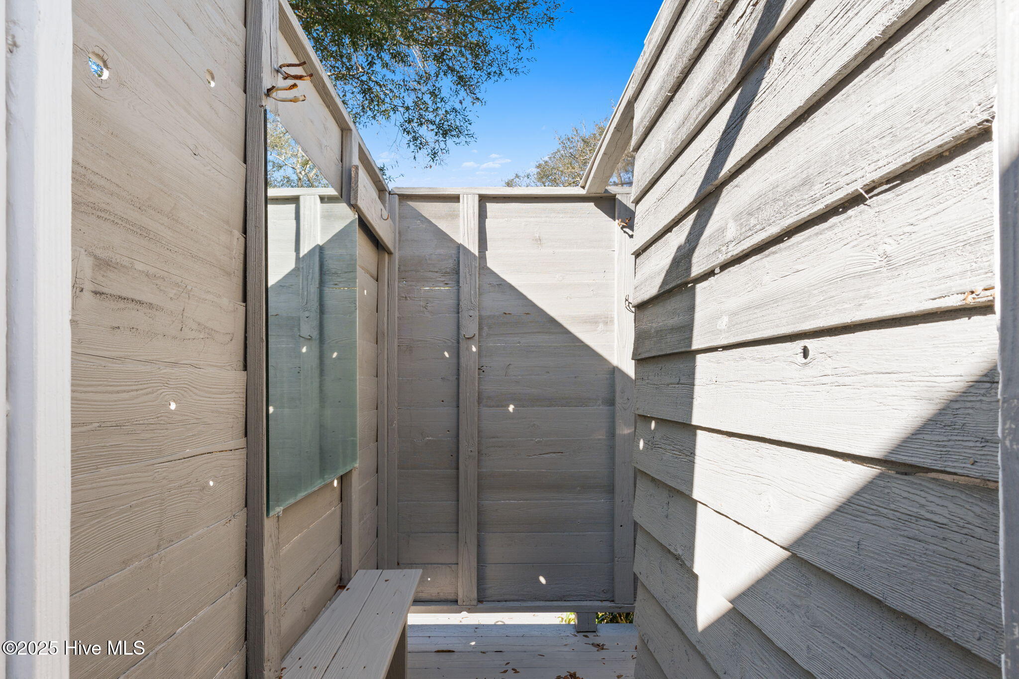 100543904 | Photo 36