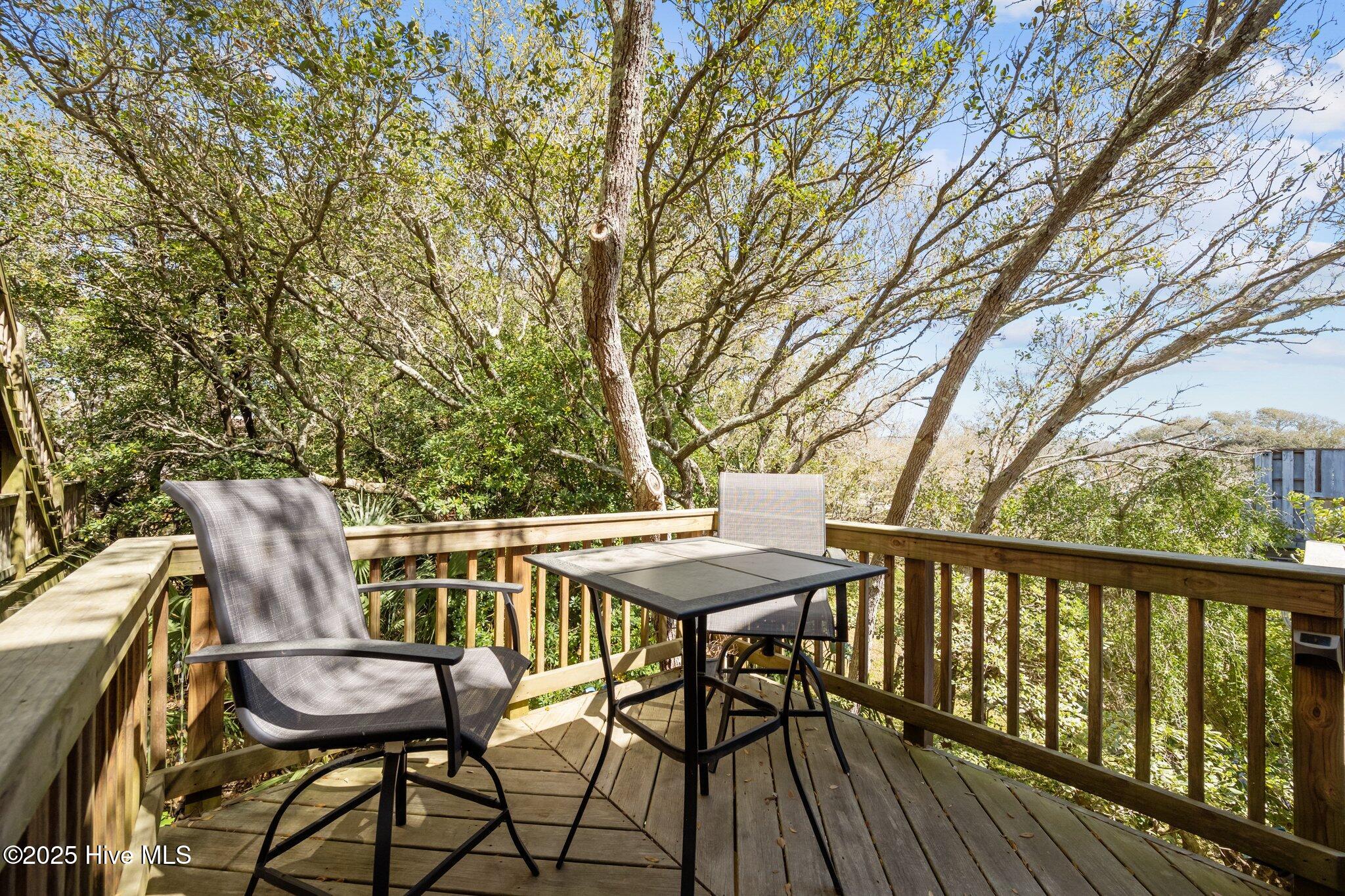 100497949 | Photo 28