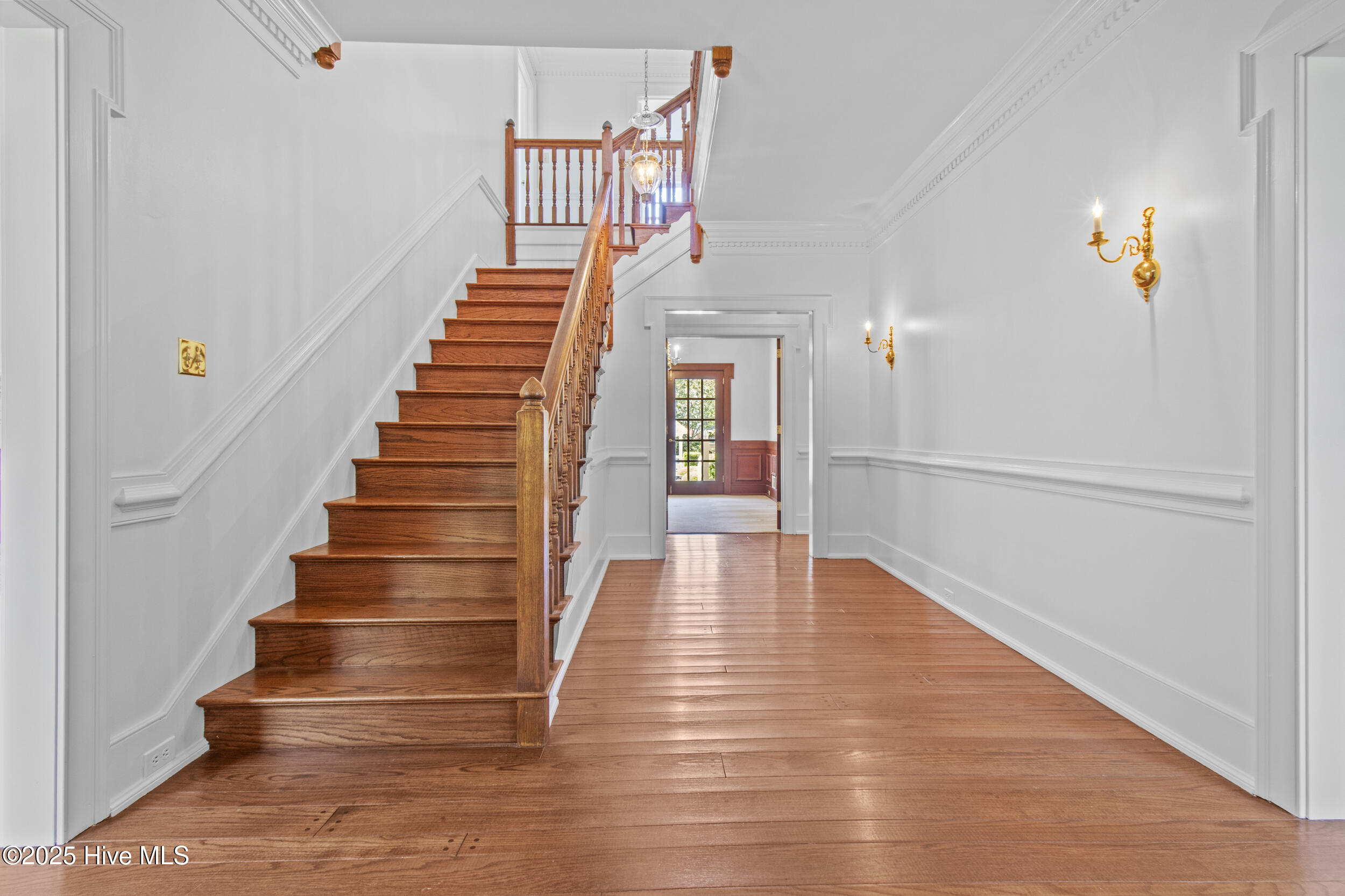 100537664 | Photo 12