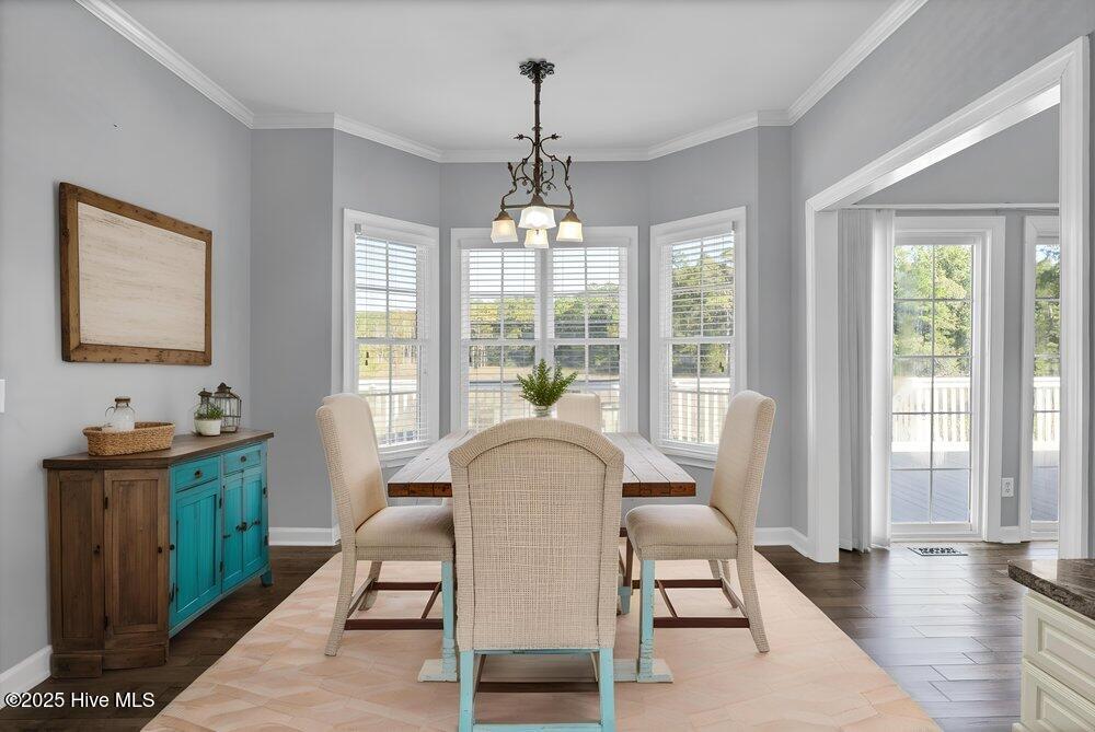 100535458 | Photo 18