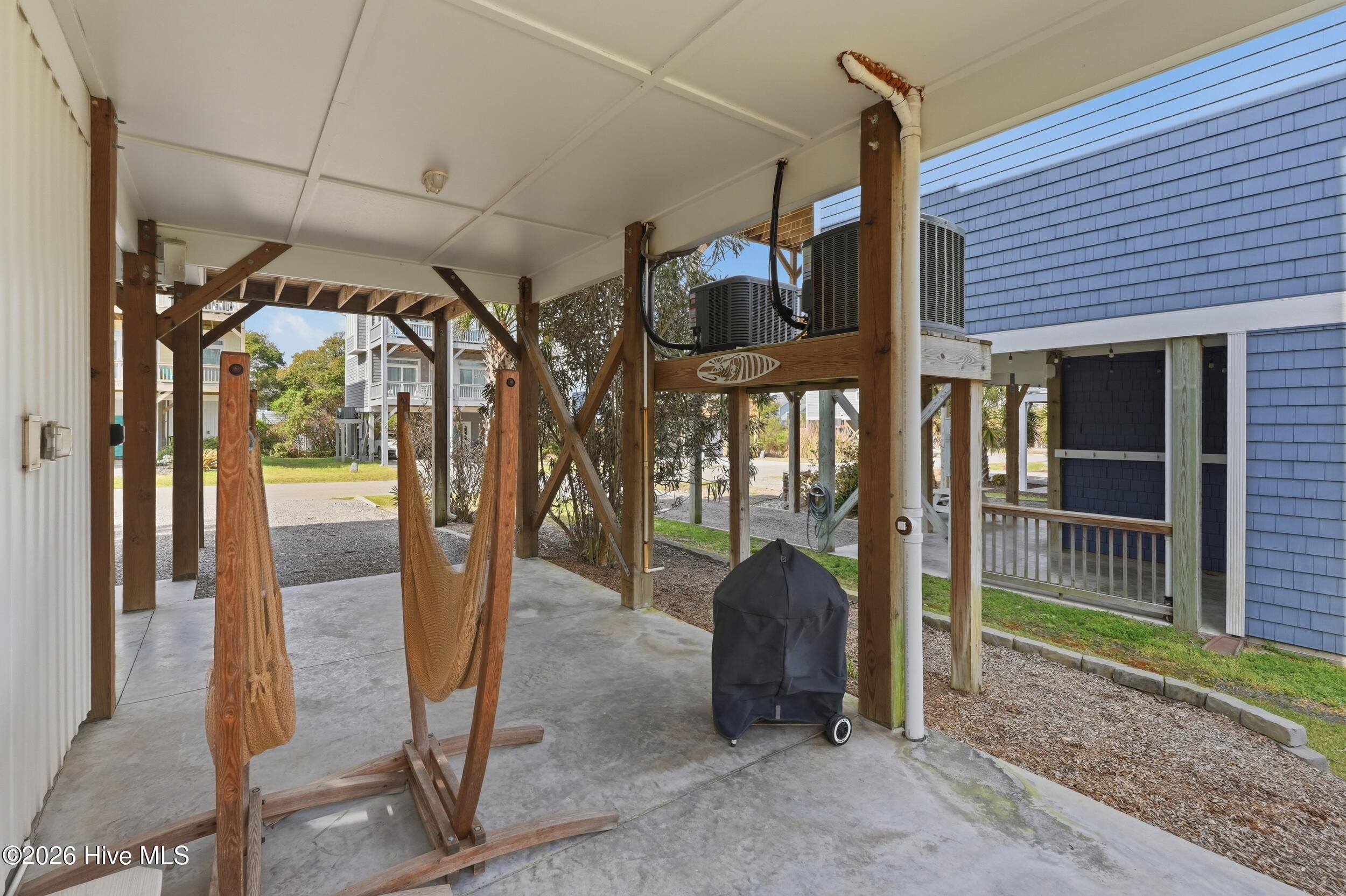 100562493 | Photo 54