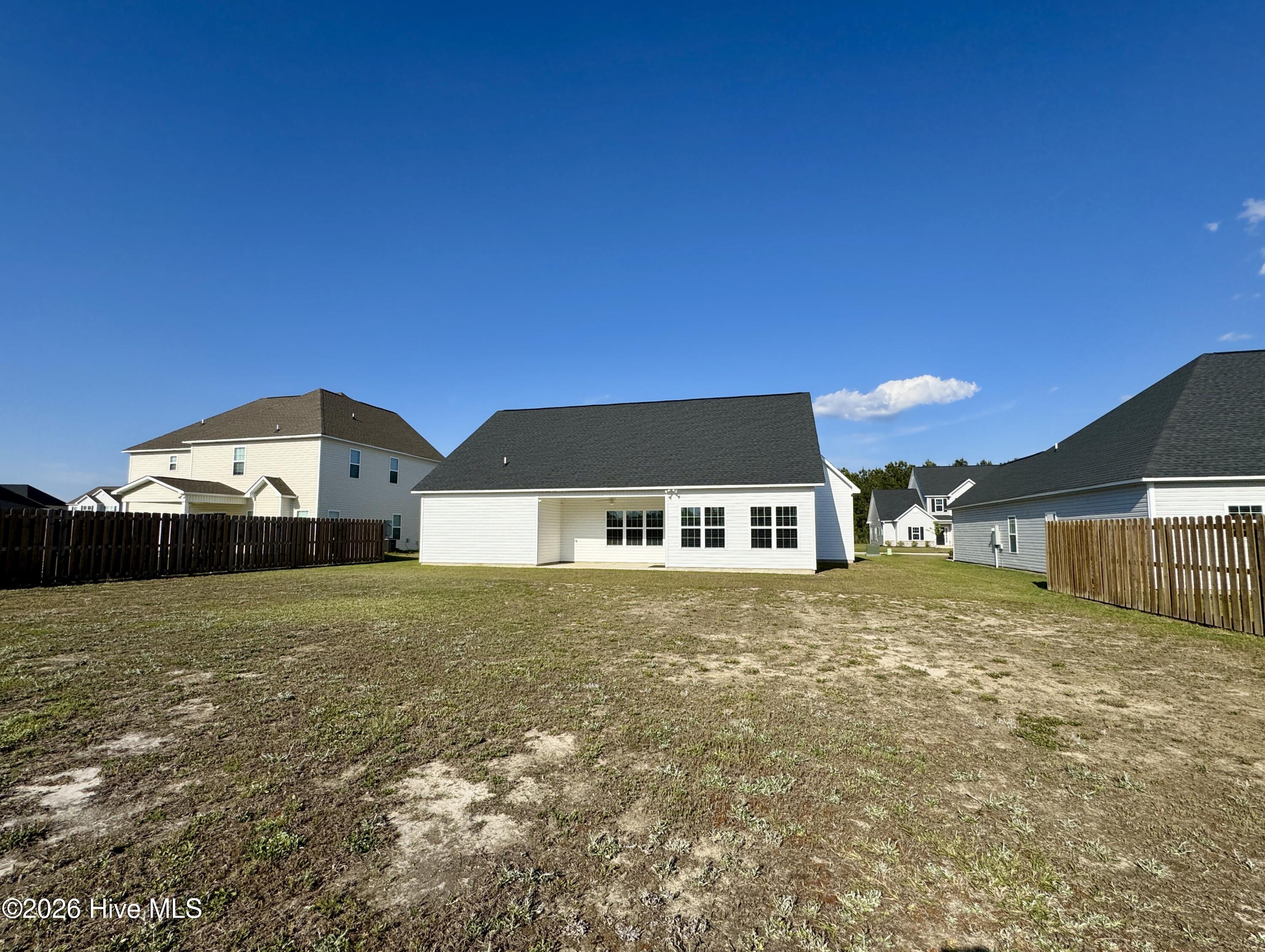 100555897 | Photo 17