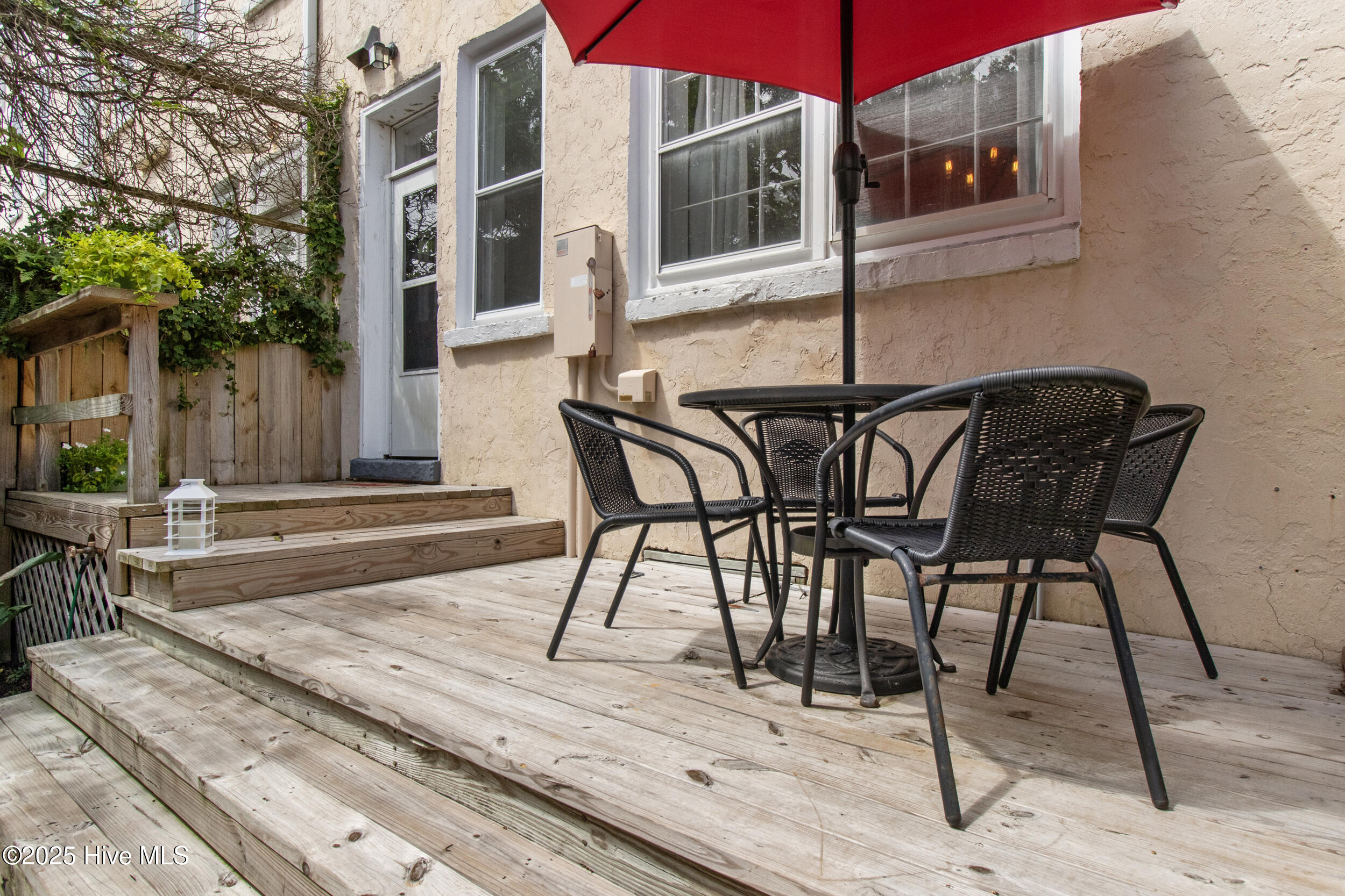 100514973 | Photo 13