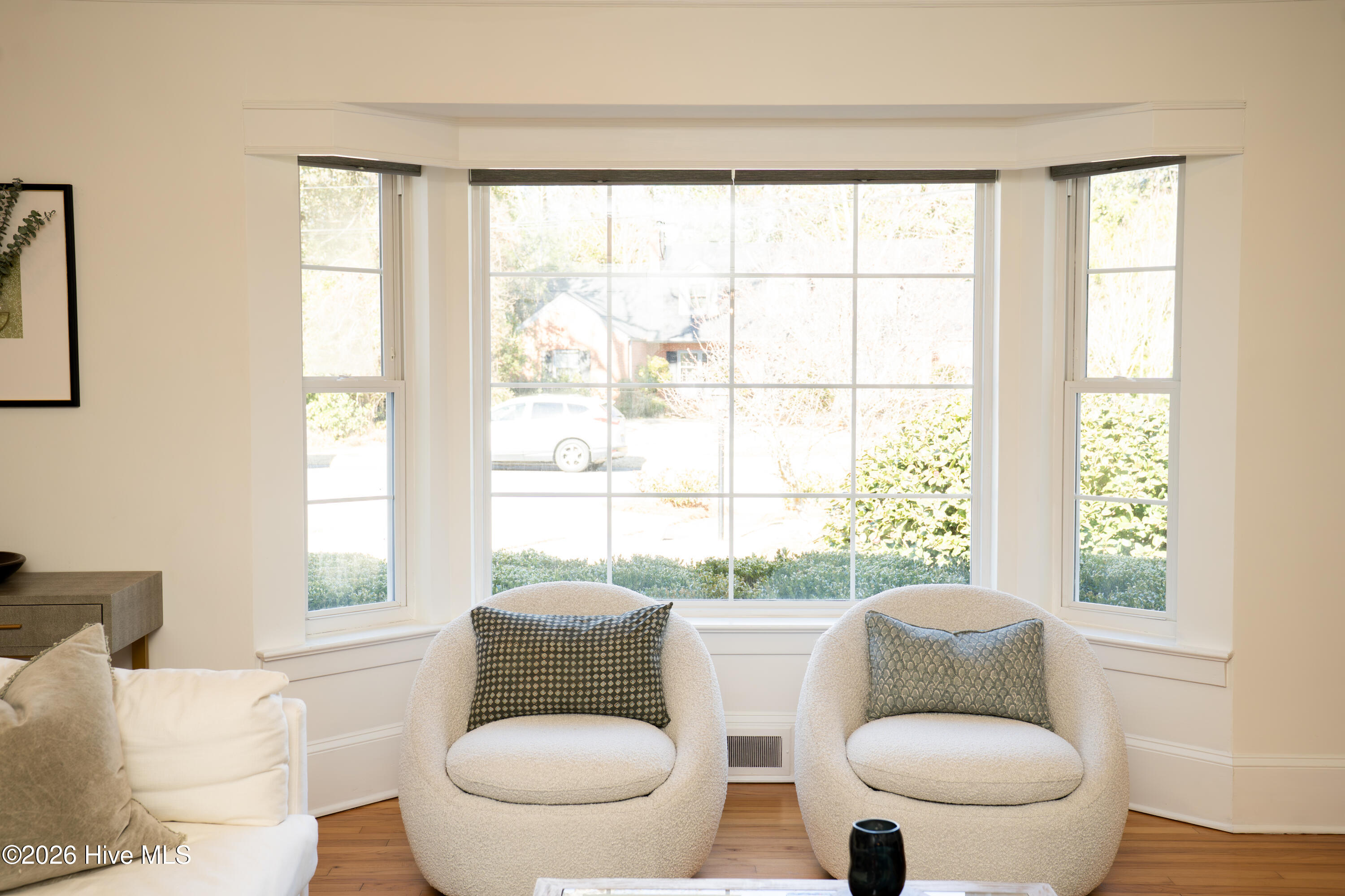 100558476 | Photo 13