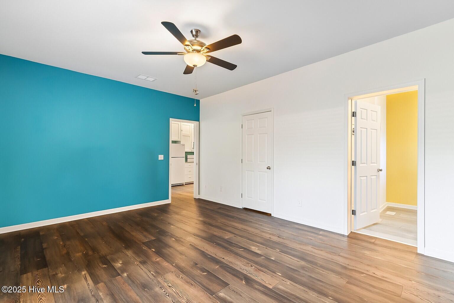 100531794 | Photo 22