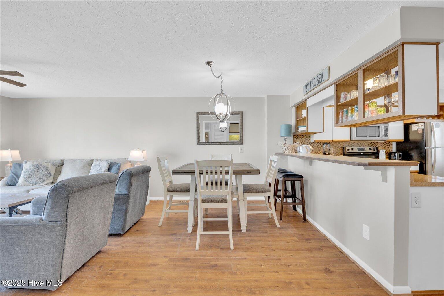 100554957 | Photo 11