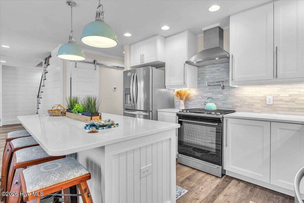 100550591 | Photo 23