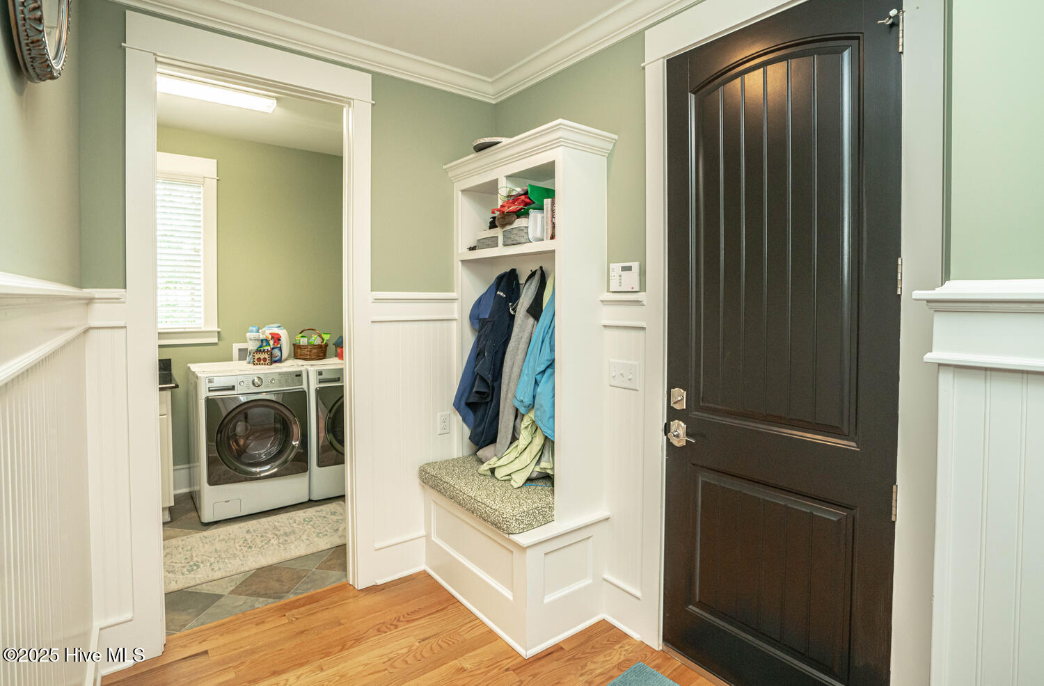 100566478 | Photo 41