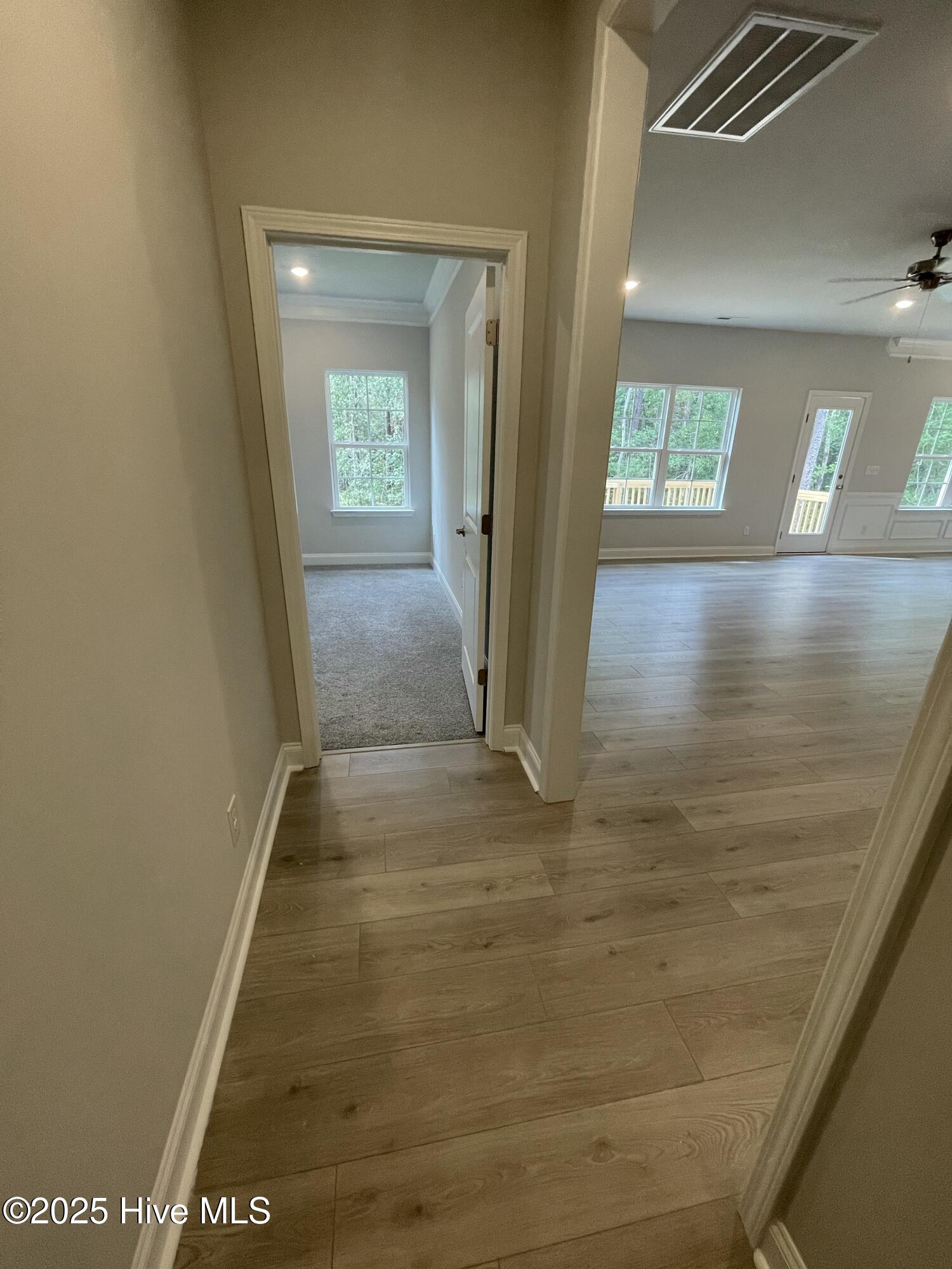 100514580 | Photo 31