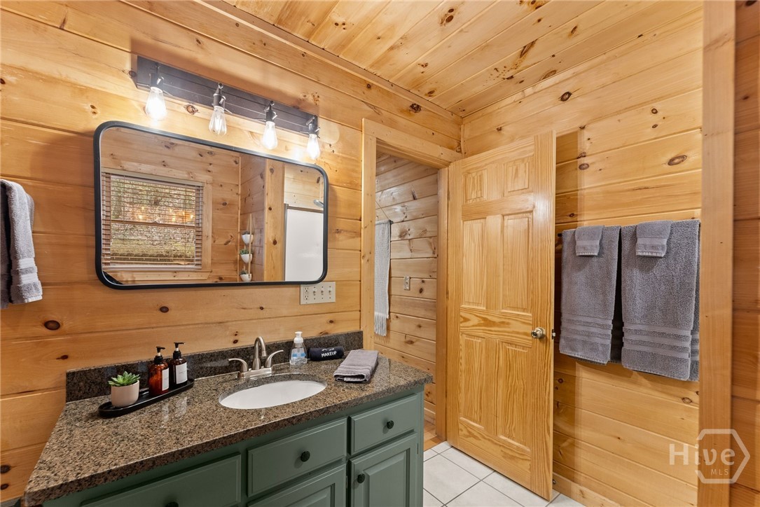 437 Spruce Circle