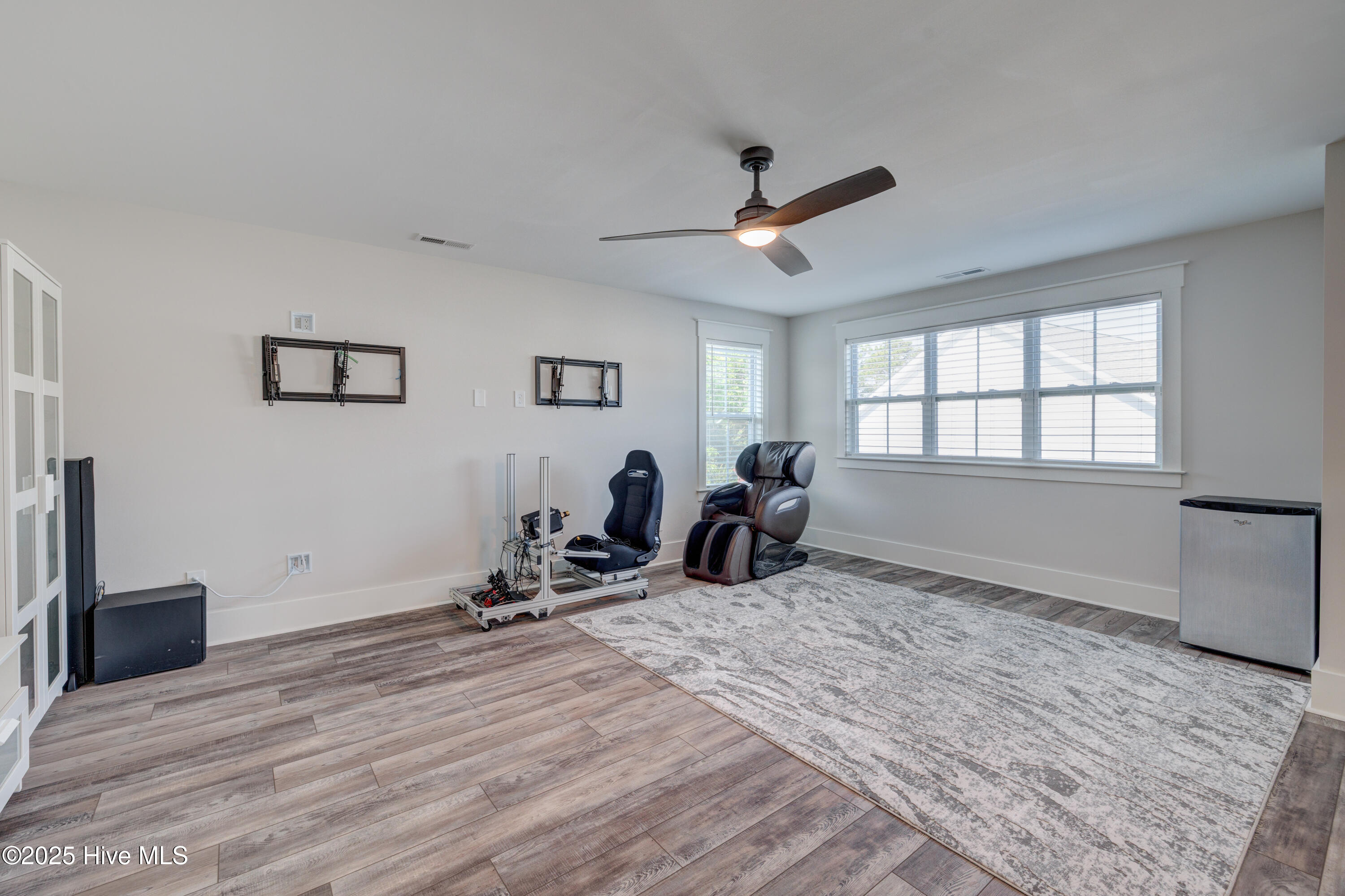 100553417 | Photo 41