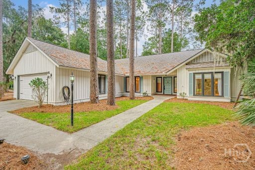 Photo 1 of Single family home for sale at 9 Bowline Ct, Savannah, GA 31411 | MLS# SA364561 | Listing updated on 2026-09-15