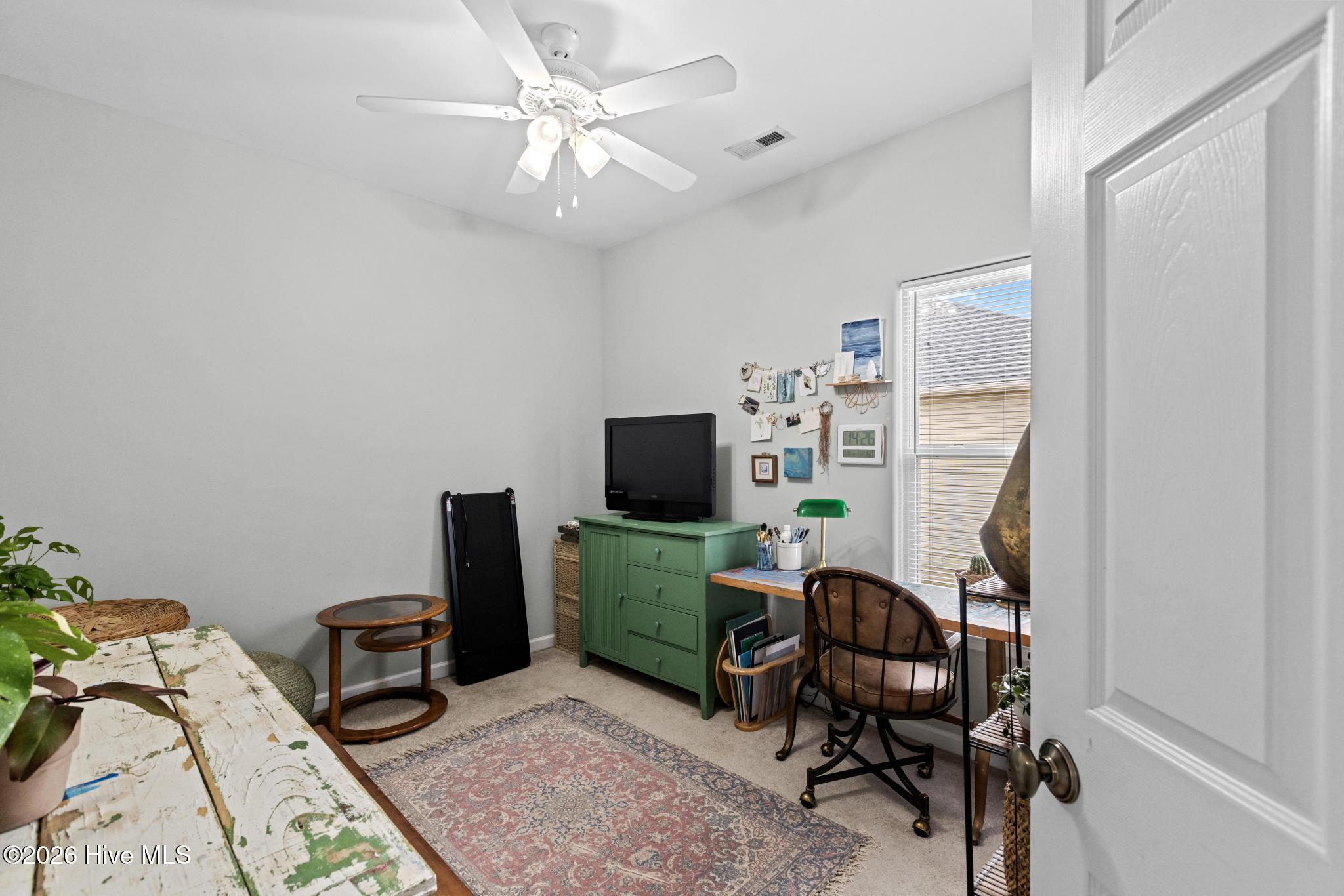 100556084 | Photo 18