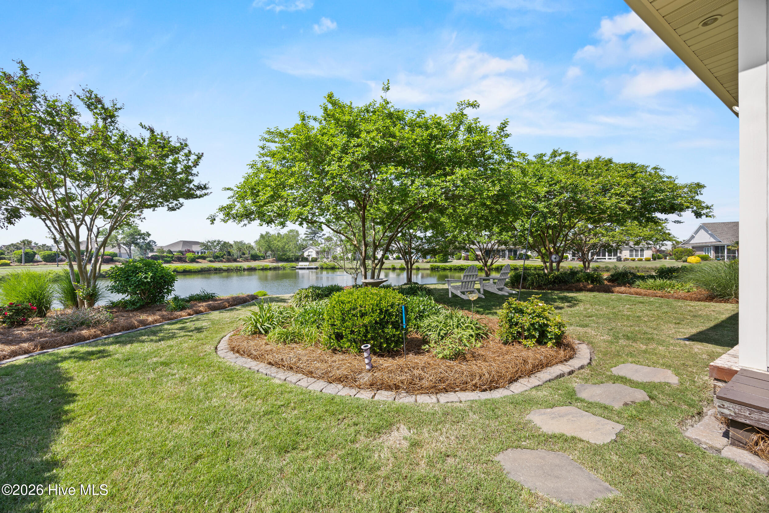 100566024 | Photo 42