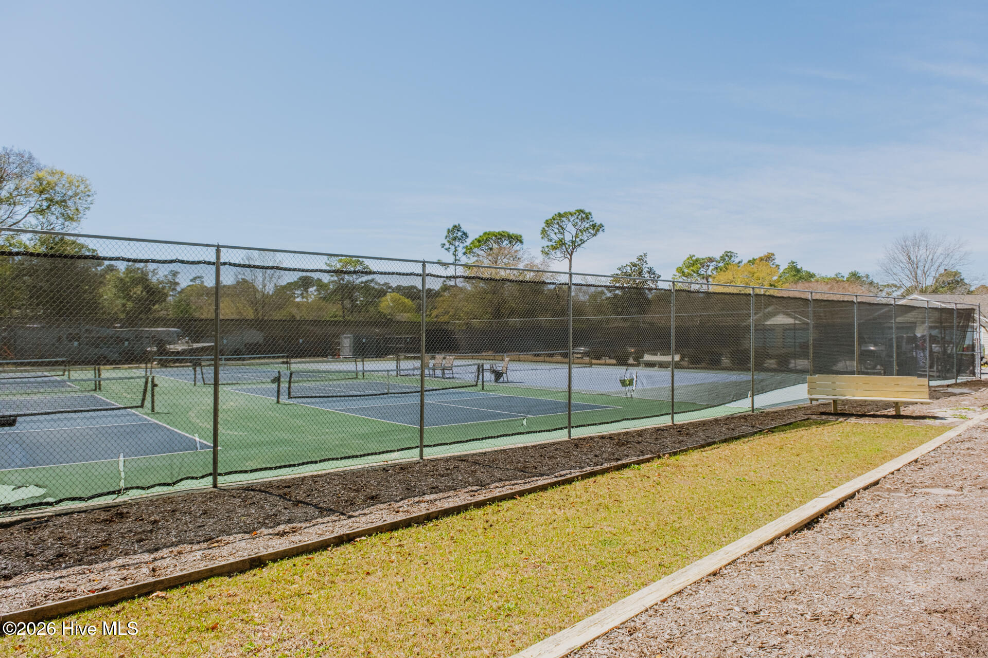 100560889 | Photo 56