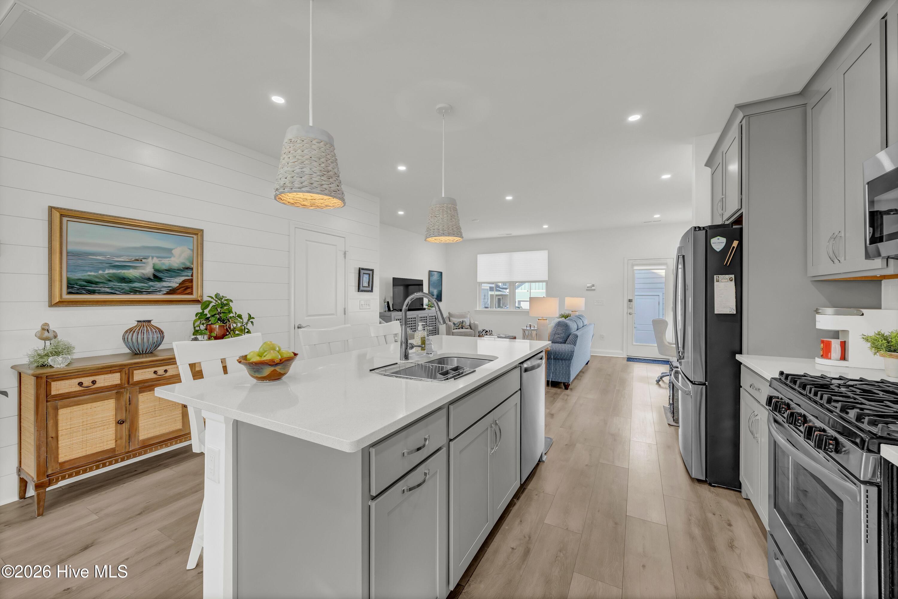 100552147 | Photo 13