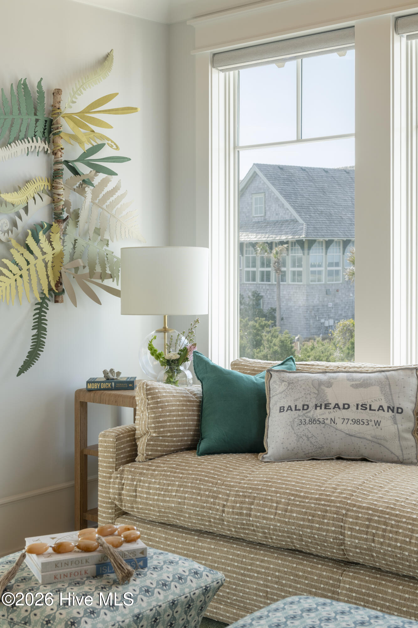 100569971 | Photo 28