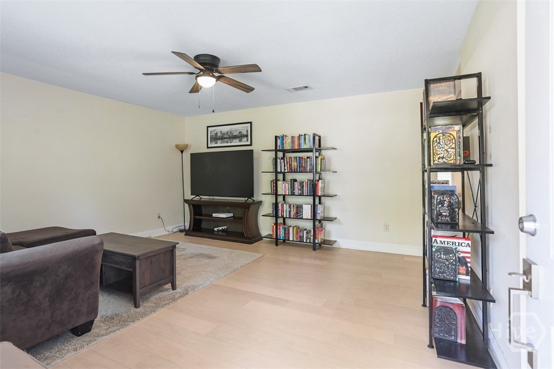 9304 Dunwoody Drive