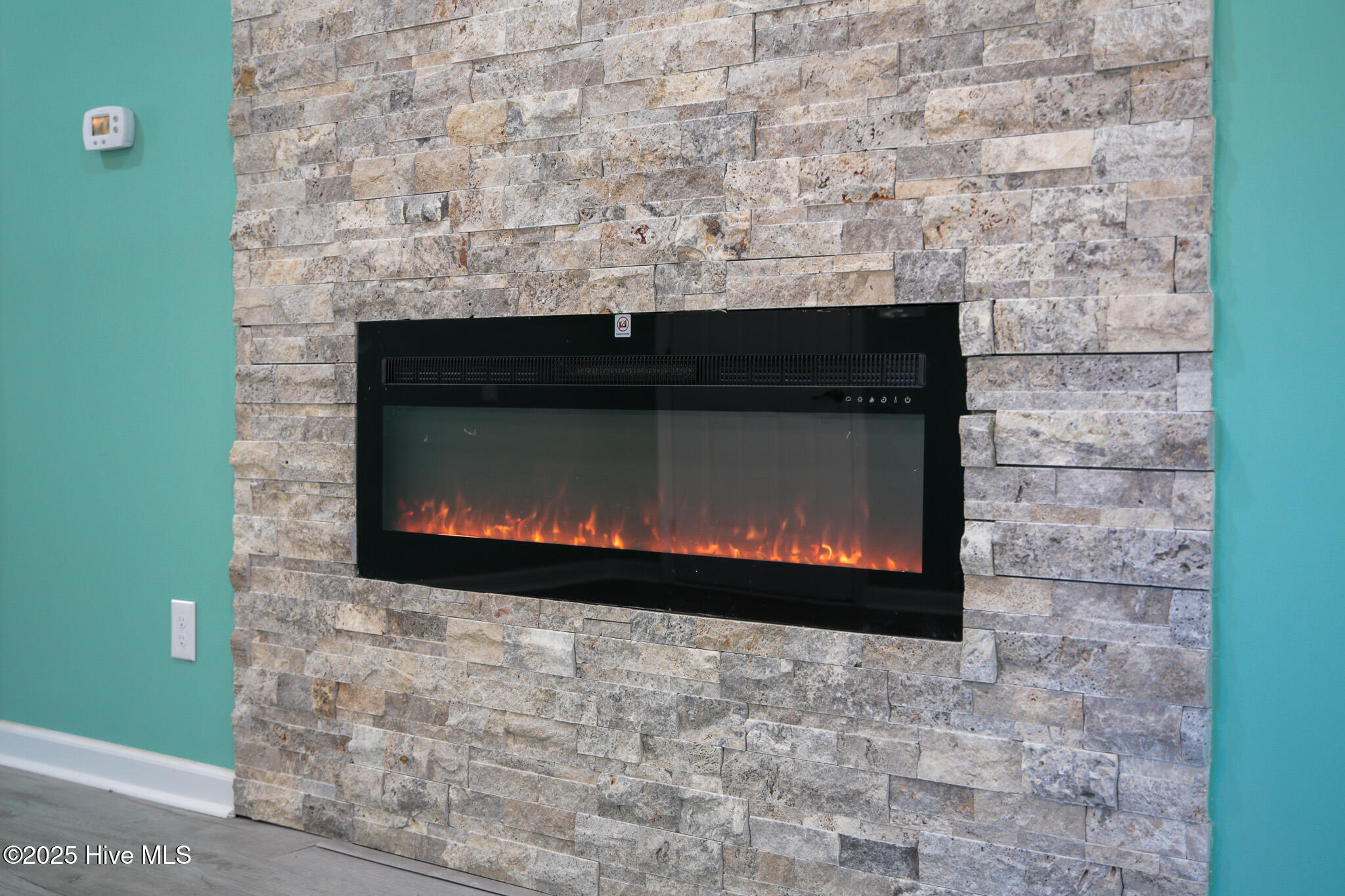 100544584 | Photo 16