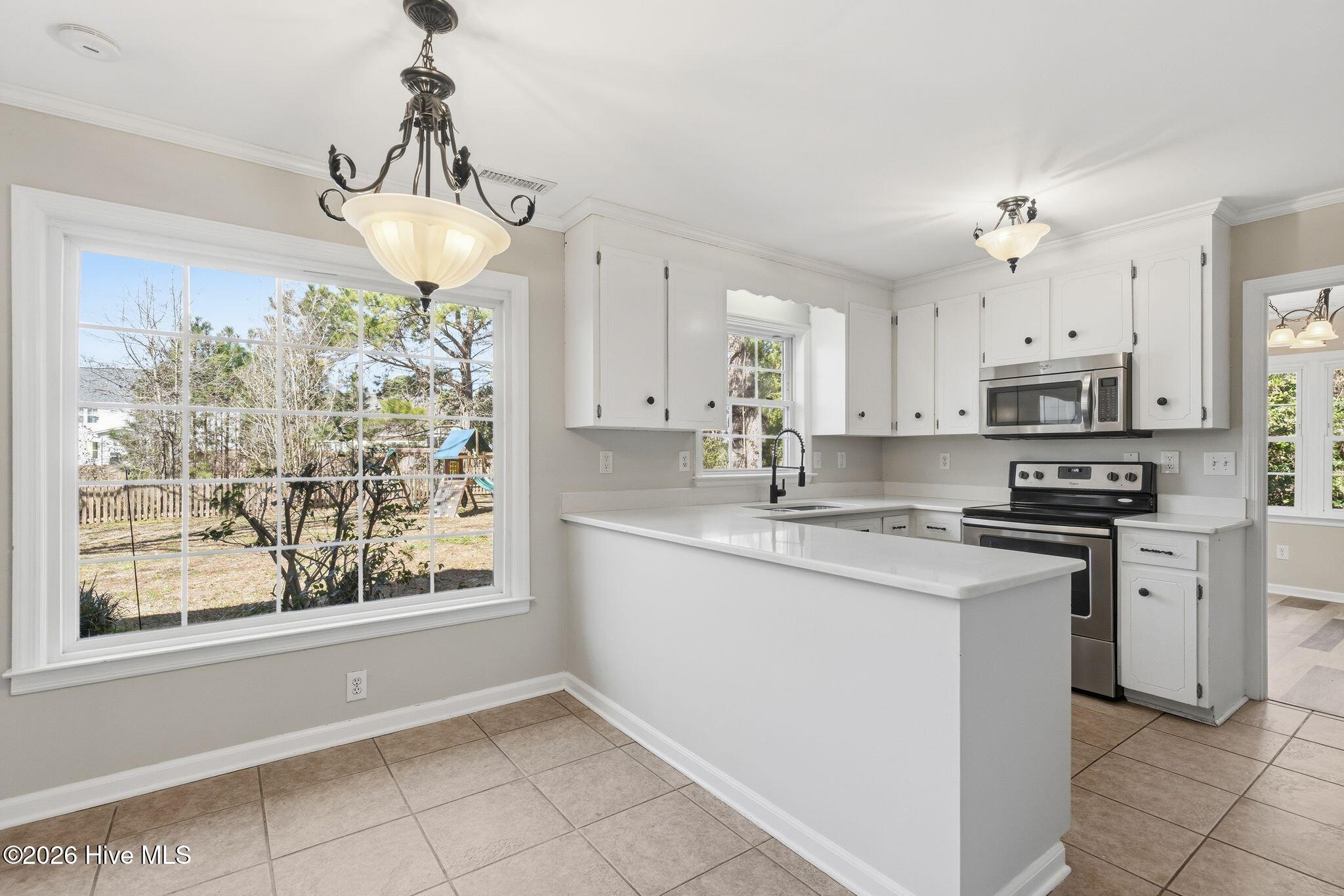 100554538 | Photo 23