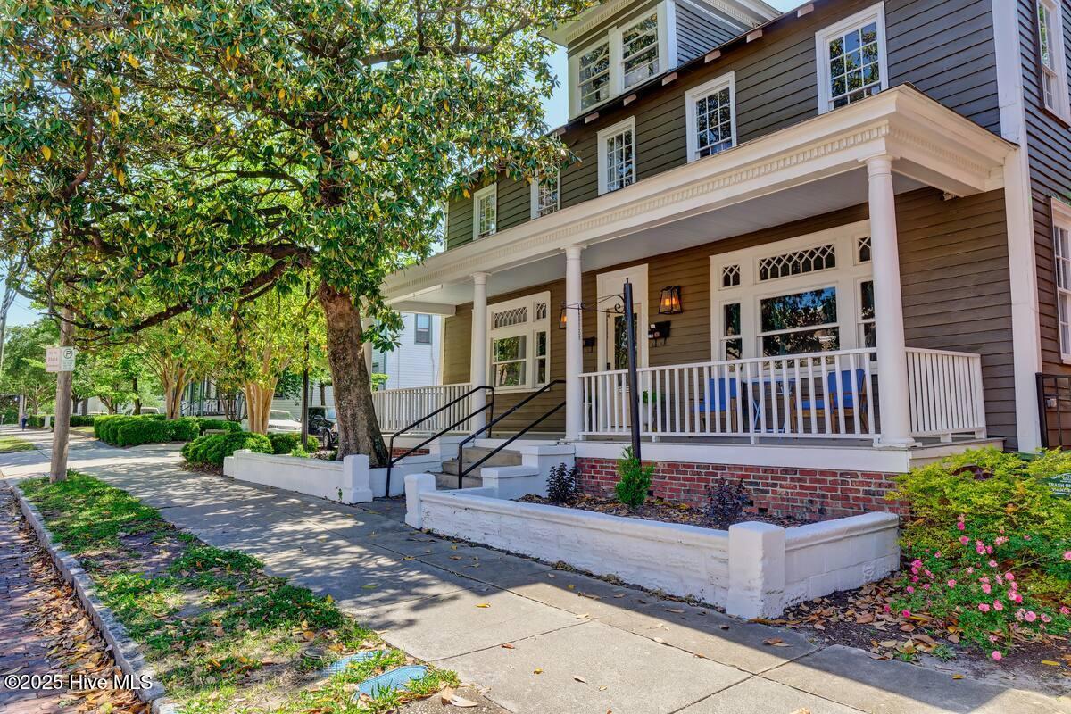 100542130 | Photo 24