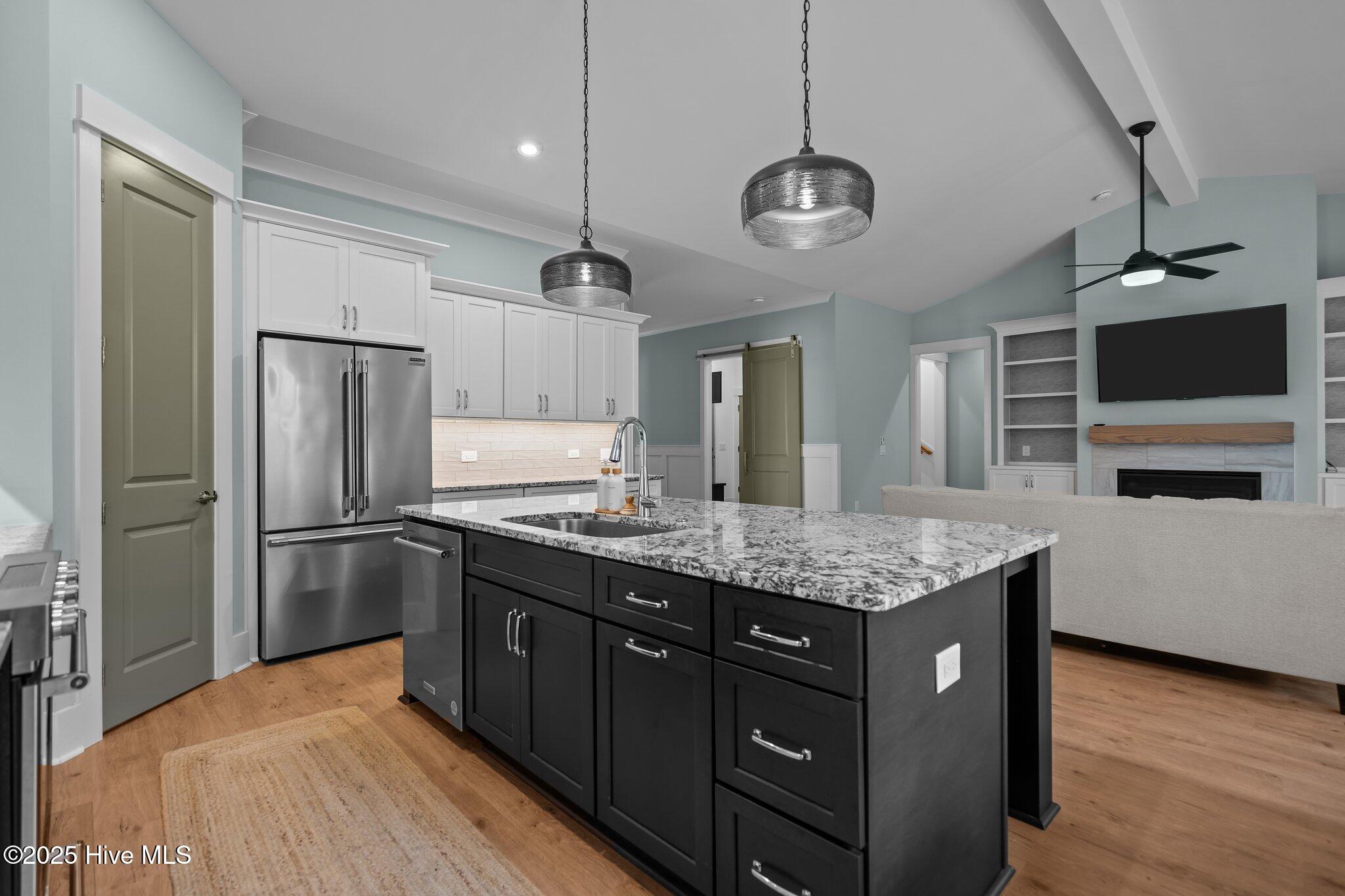 100510918 | Photo 17