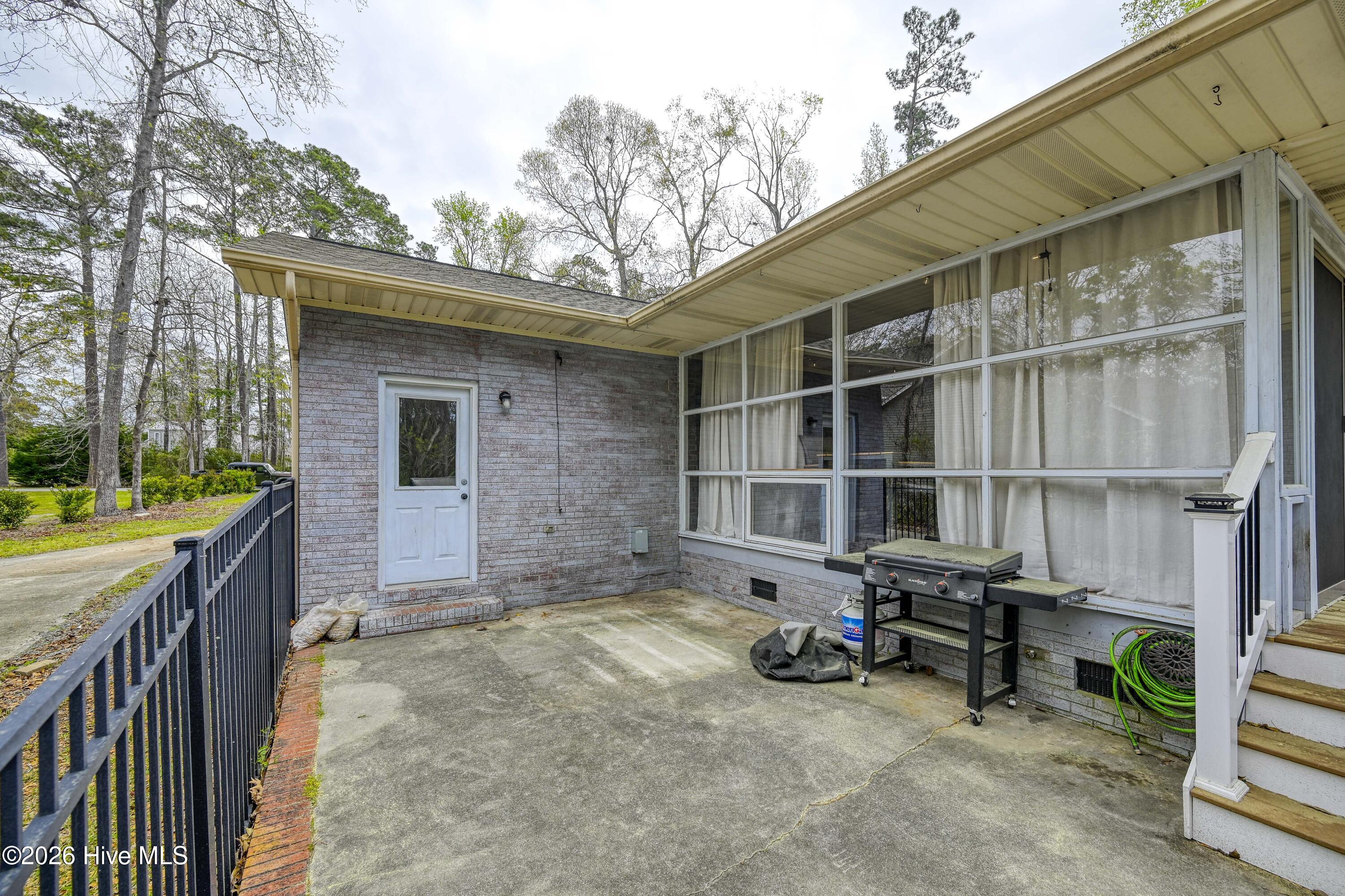 100562764 | Photo 26