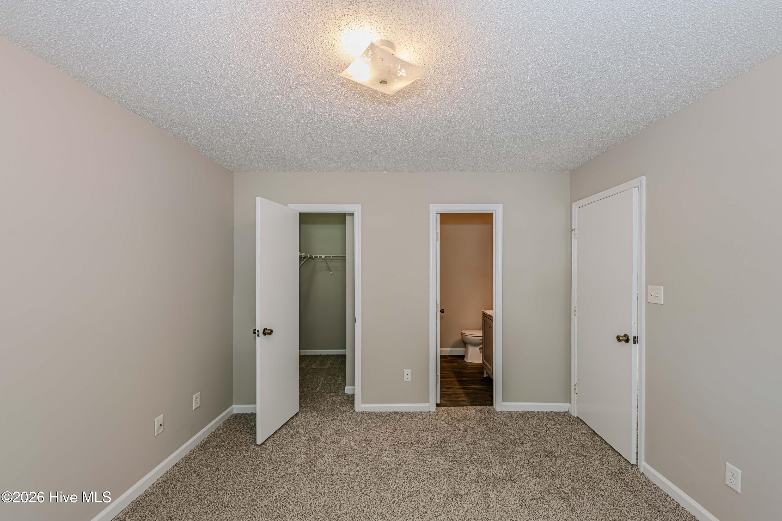 100568106 | Photo 37