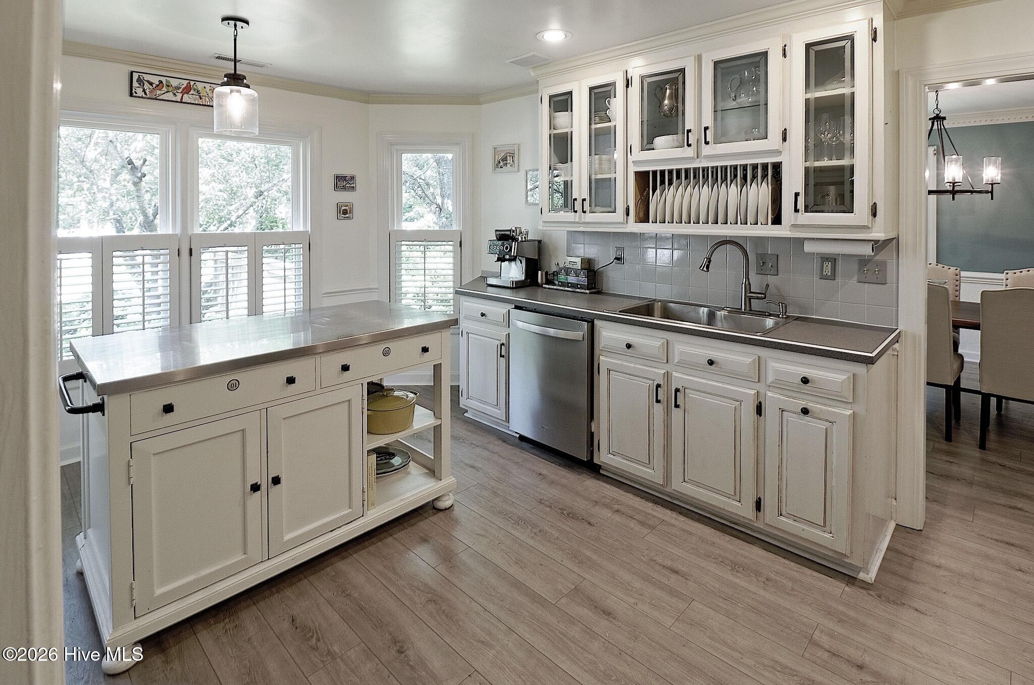 100569674 | Photo 20