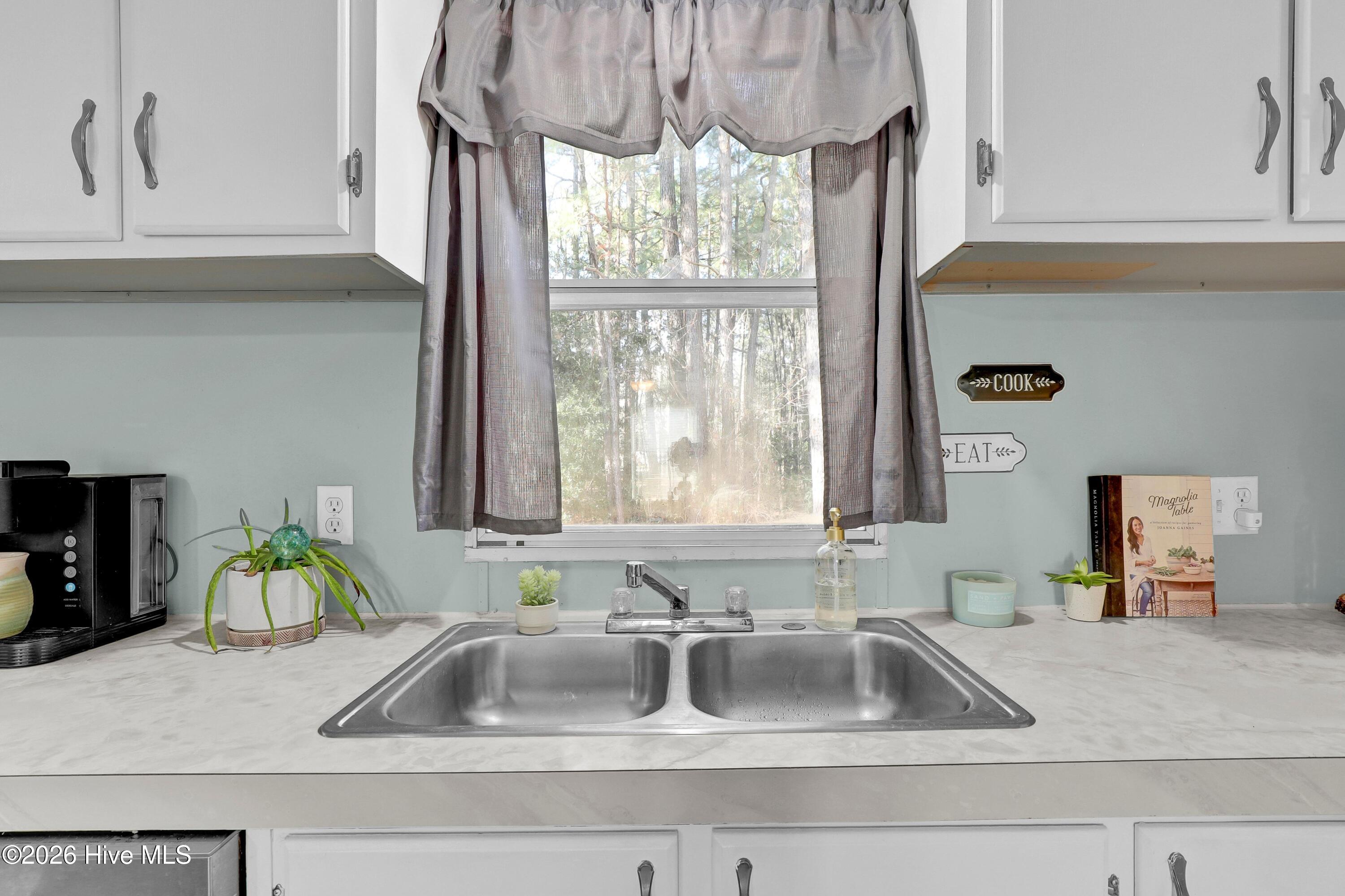 100561181 | Photo 10