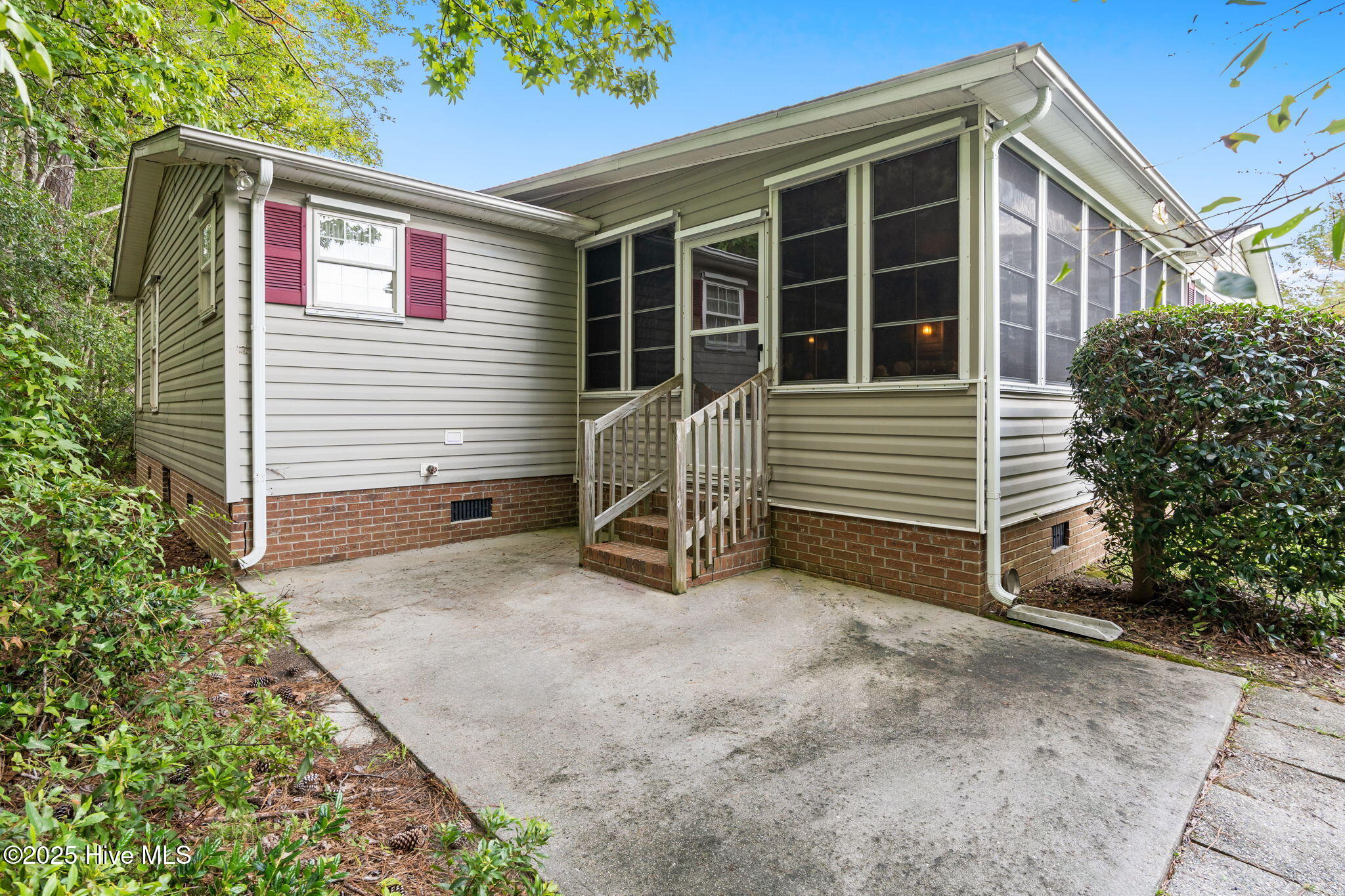 100527656 | Photo 37