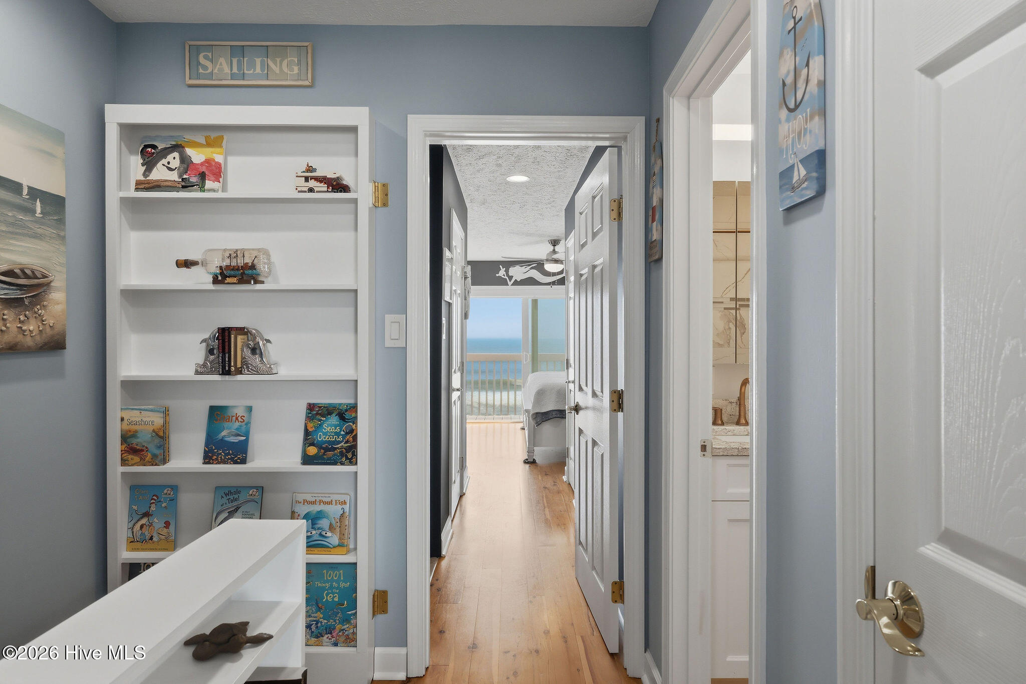 100559575 | Photo 25