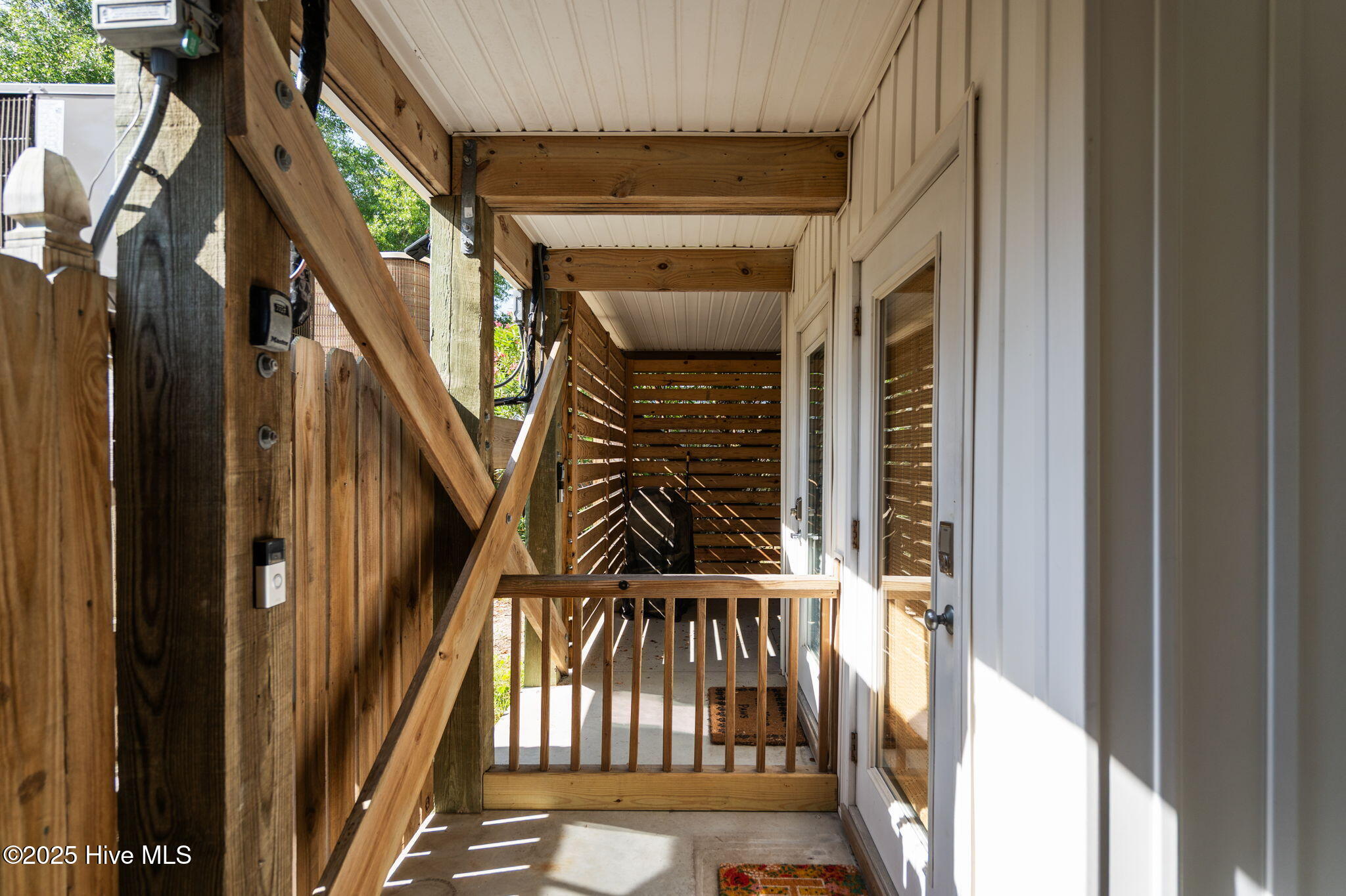 100522294 | Photo 40