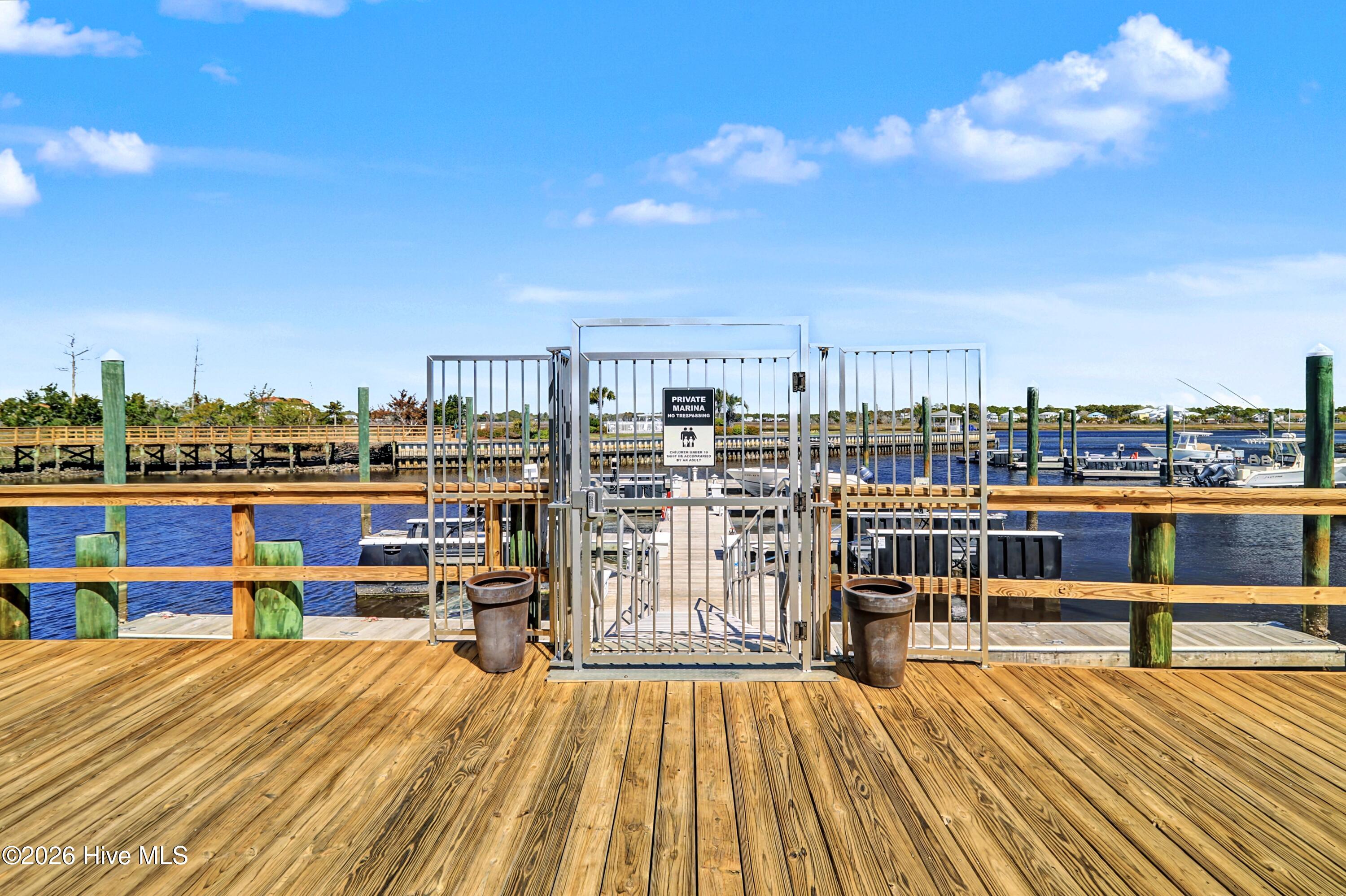 100561777 | Photo 25