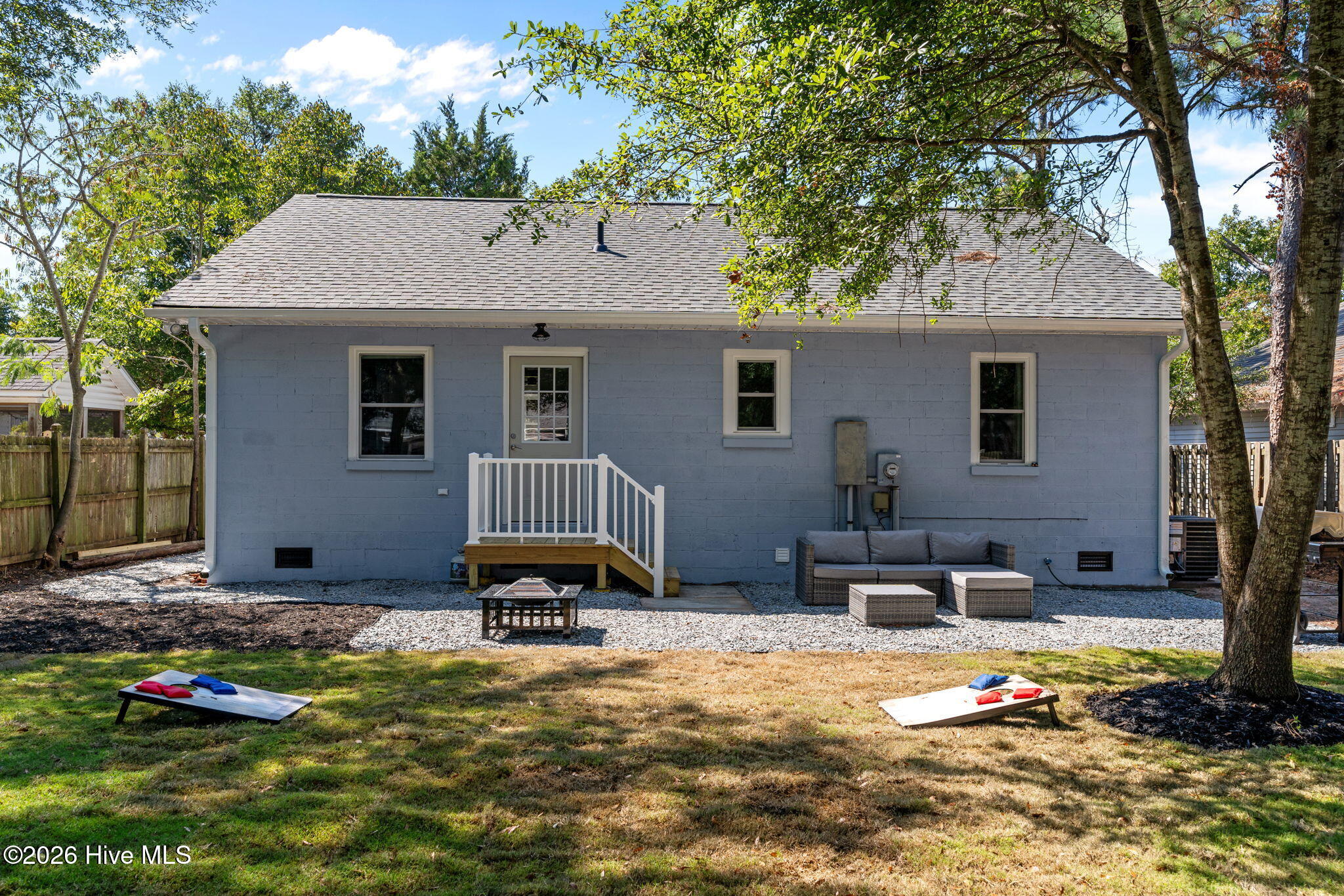 100563030 | Photo 40