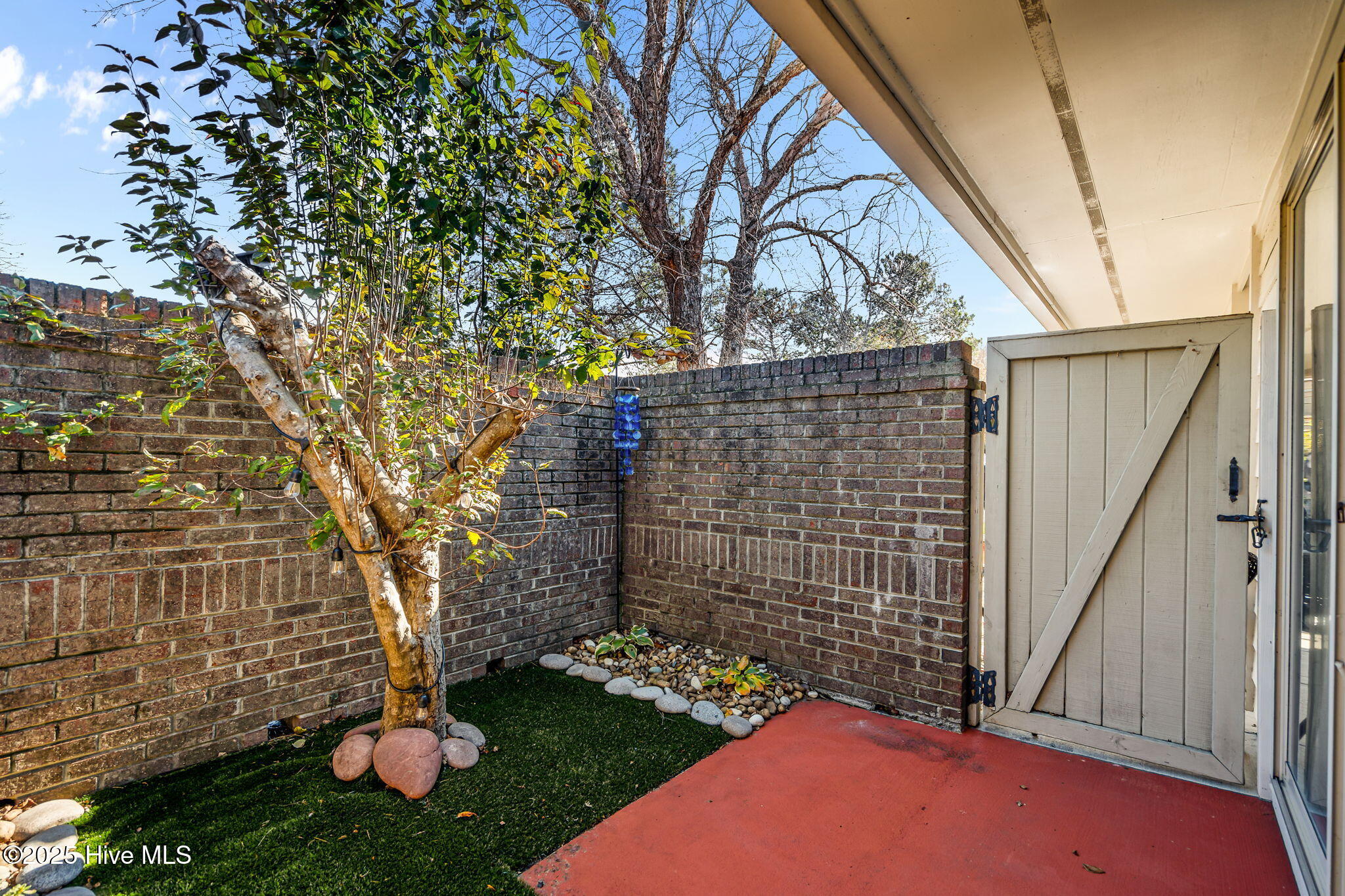 100544988 | Photo 34